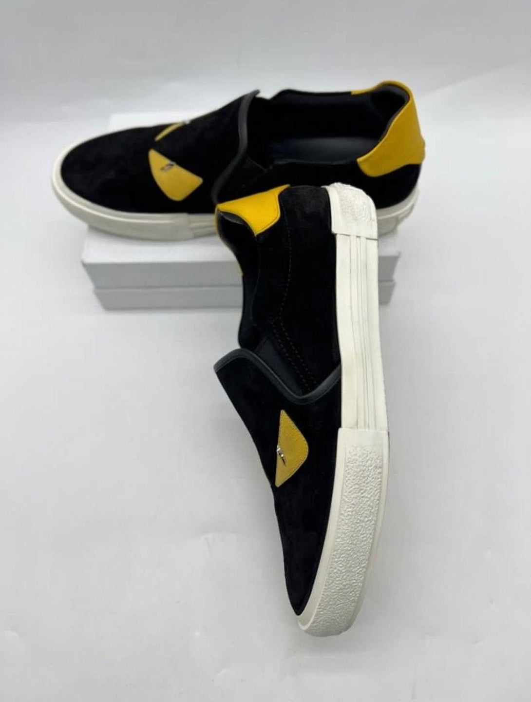 FENDI monster eye shoes Size 9 - Reeluxs 