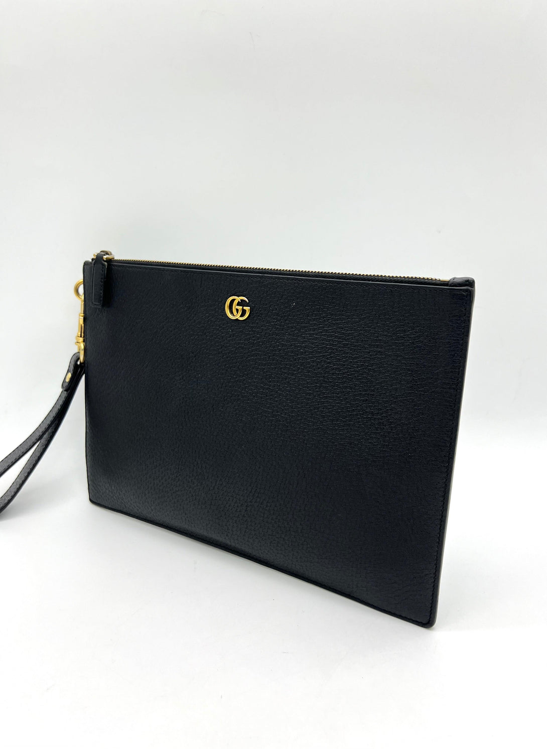 GUCCI GG Marmont Leather Pouch - Reeluxs 