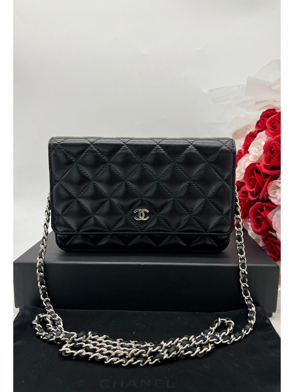 CHANEL Black Lambskin Wallet on Chain - Reeluxs 