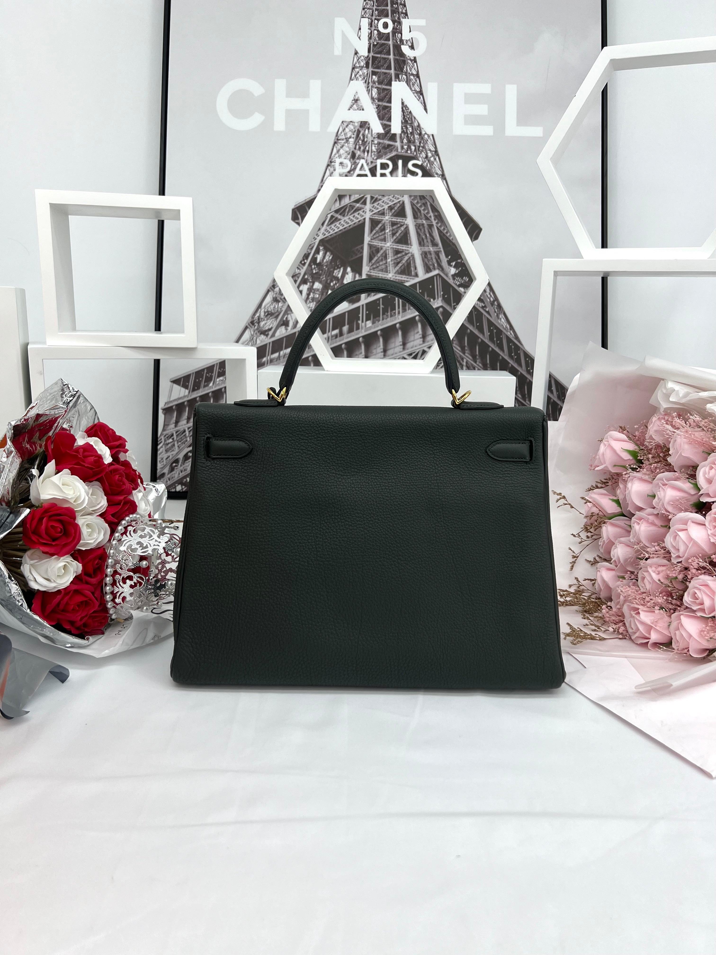 Hermes Kelly Handbag Vert Foncé Gulliver with Gold Hardware 35 - Reeluxs 