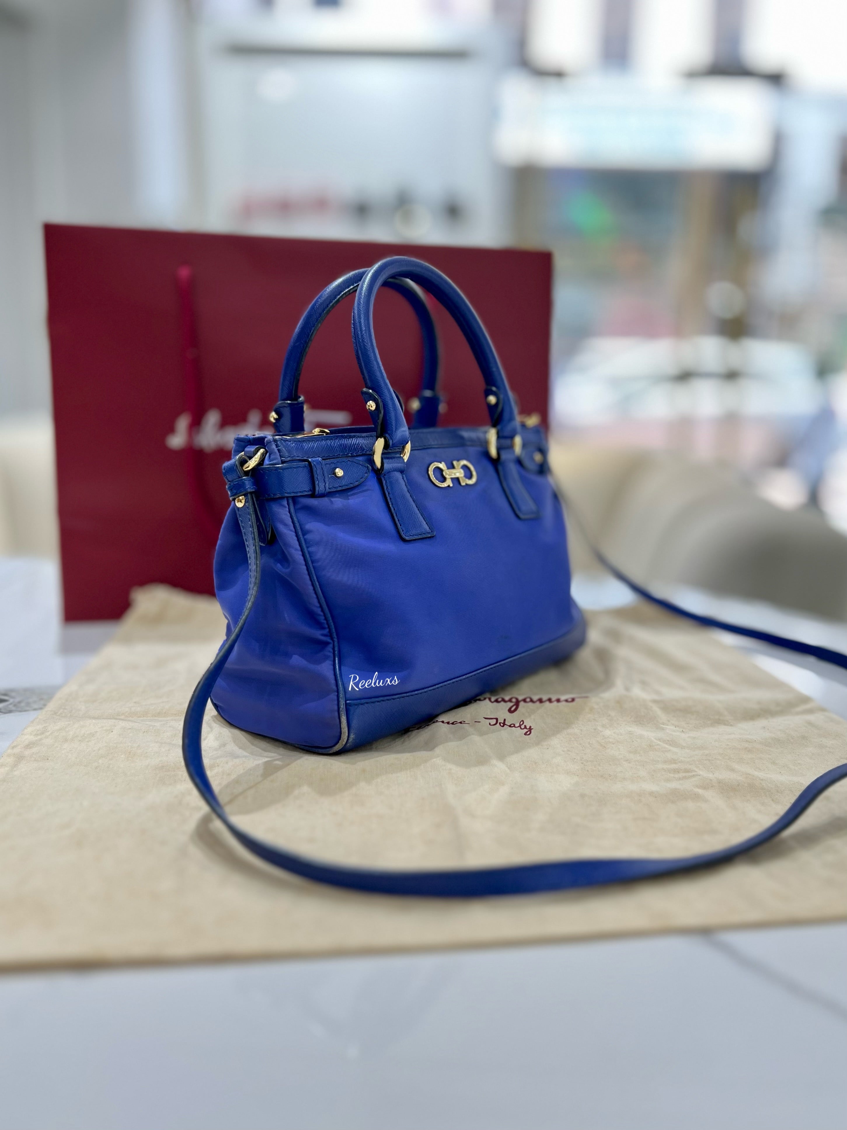 SALVATORE FERRAGAMO GANCINI BLUE Hand Bag