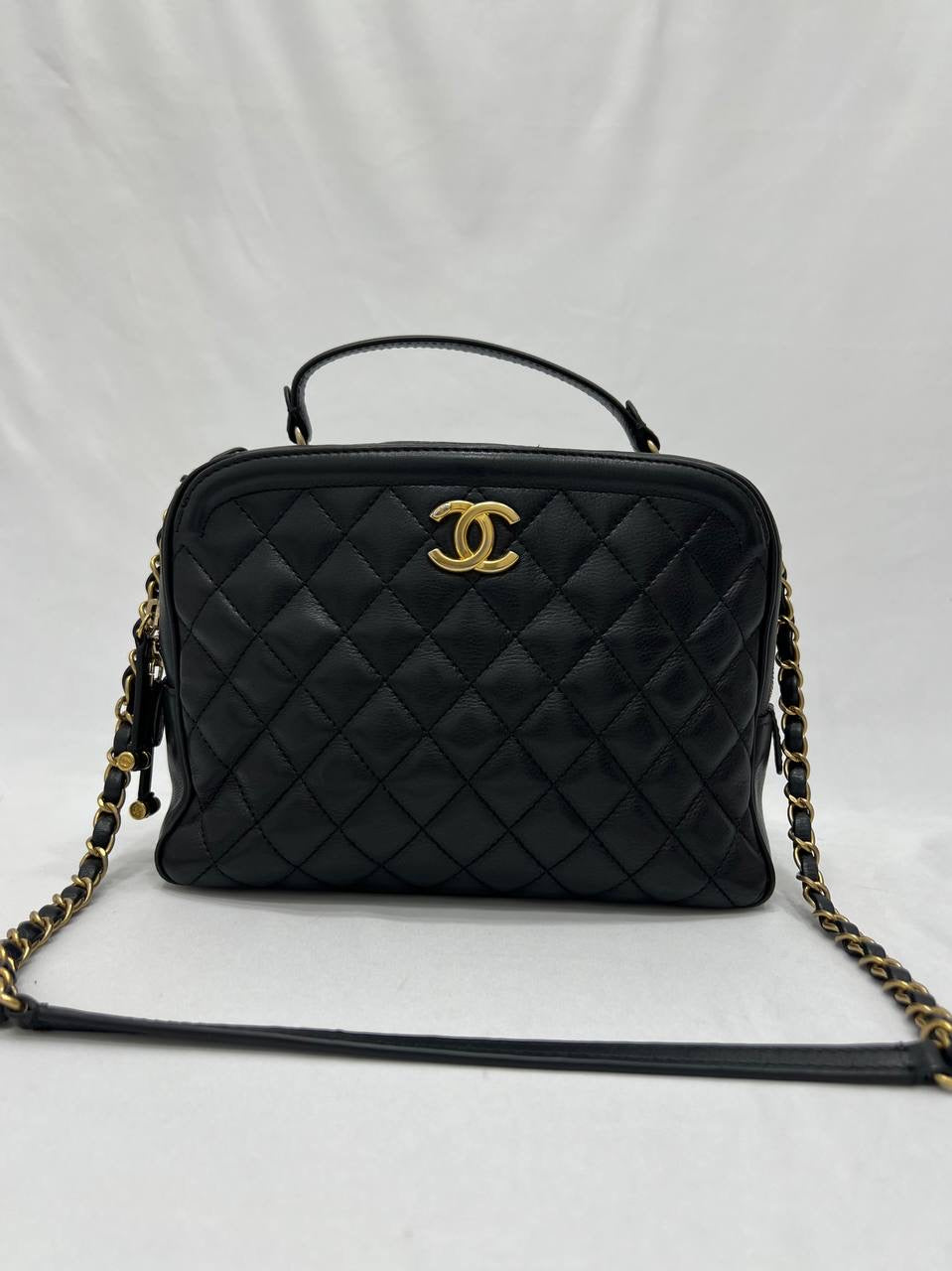 CHANEL  CC Vanity Case Black Calf Leather with Gold Hardware Hand Bag