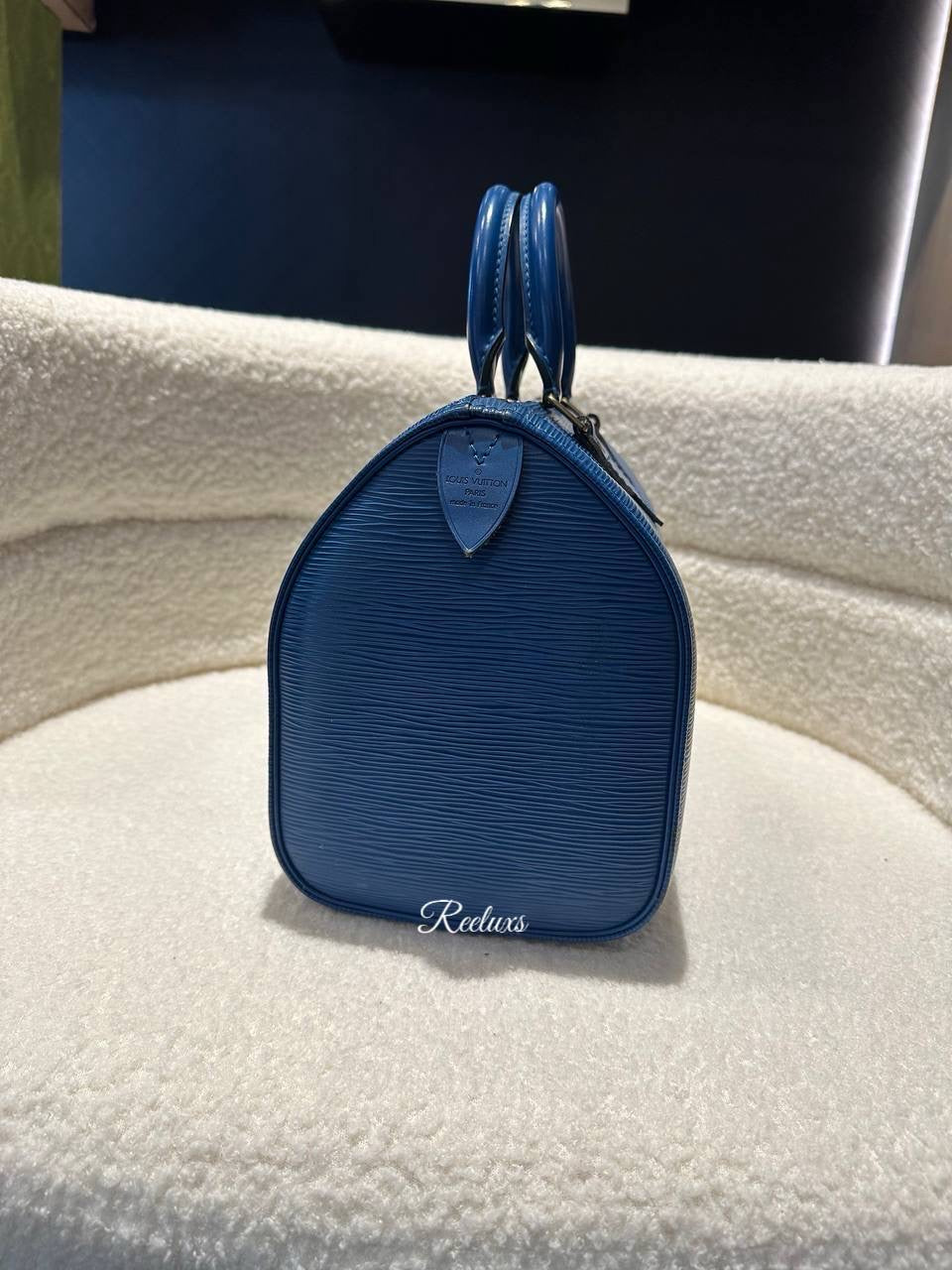 LOUIS VUITTON LV Epi Speedy 25 Speedy 25 Handbag Epi Leather in Toledo Blue