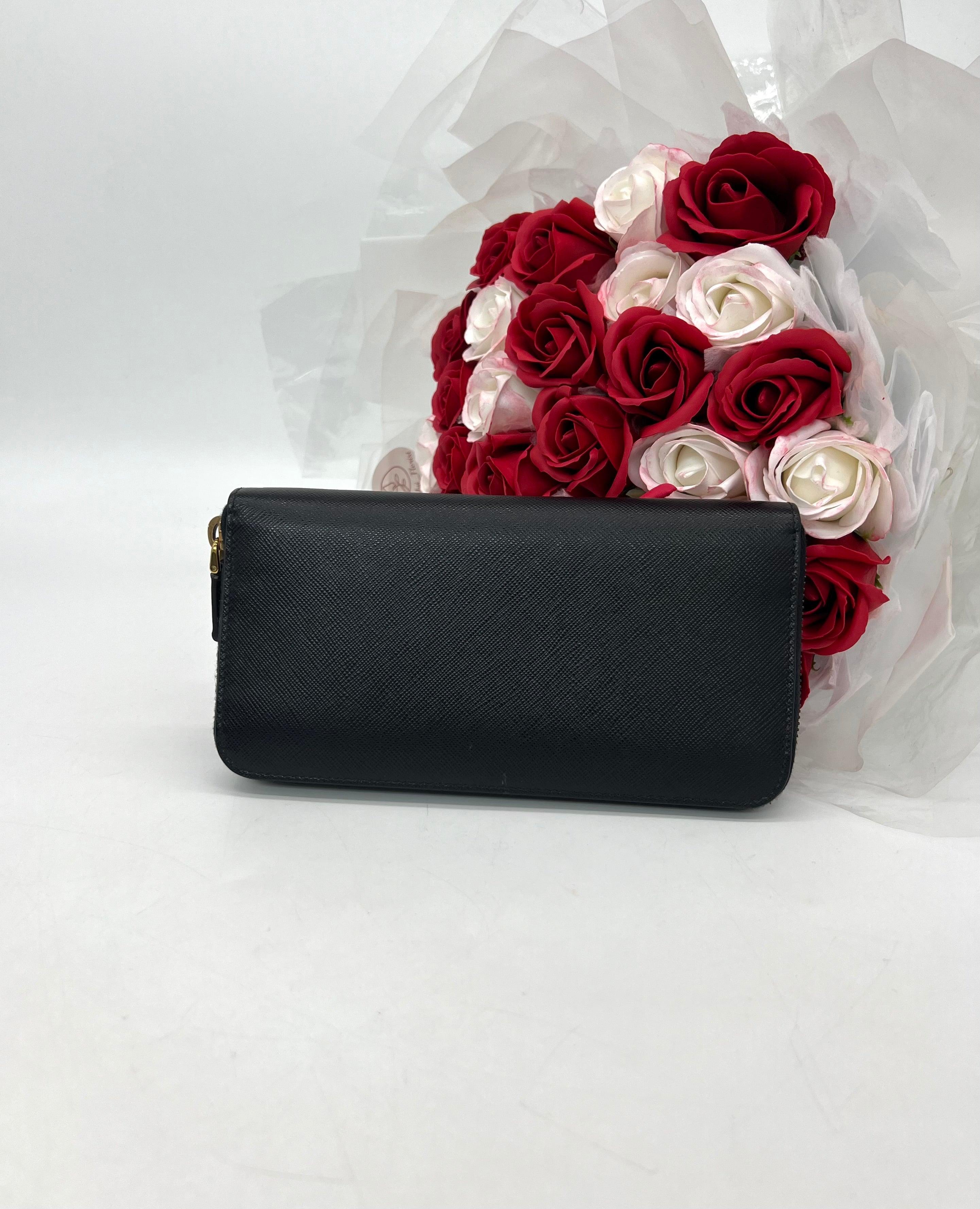 PRADA Long Wallet Safiano leather Black - Reeluxs 