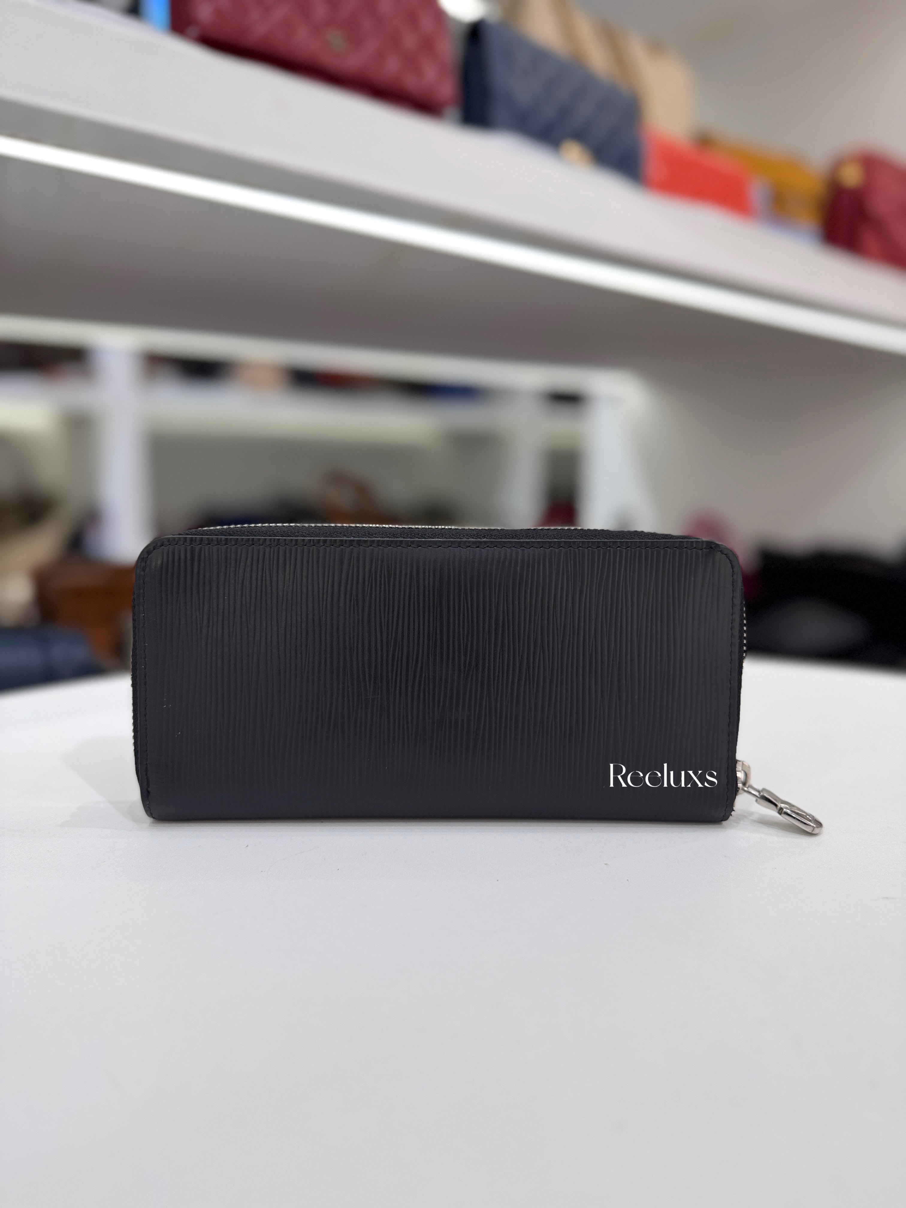 LOUIS VUITTON Zippy Wallet Verticle Black Epi Leather