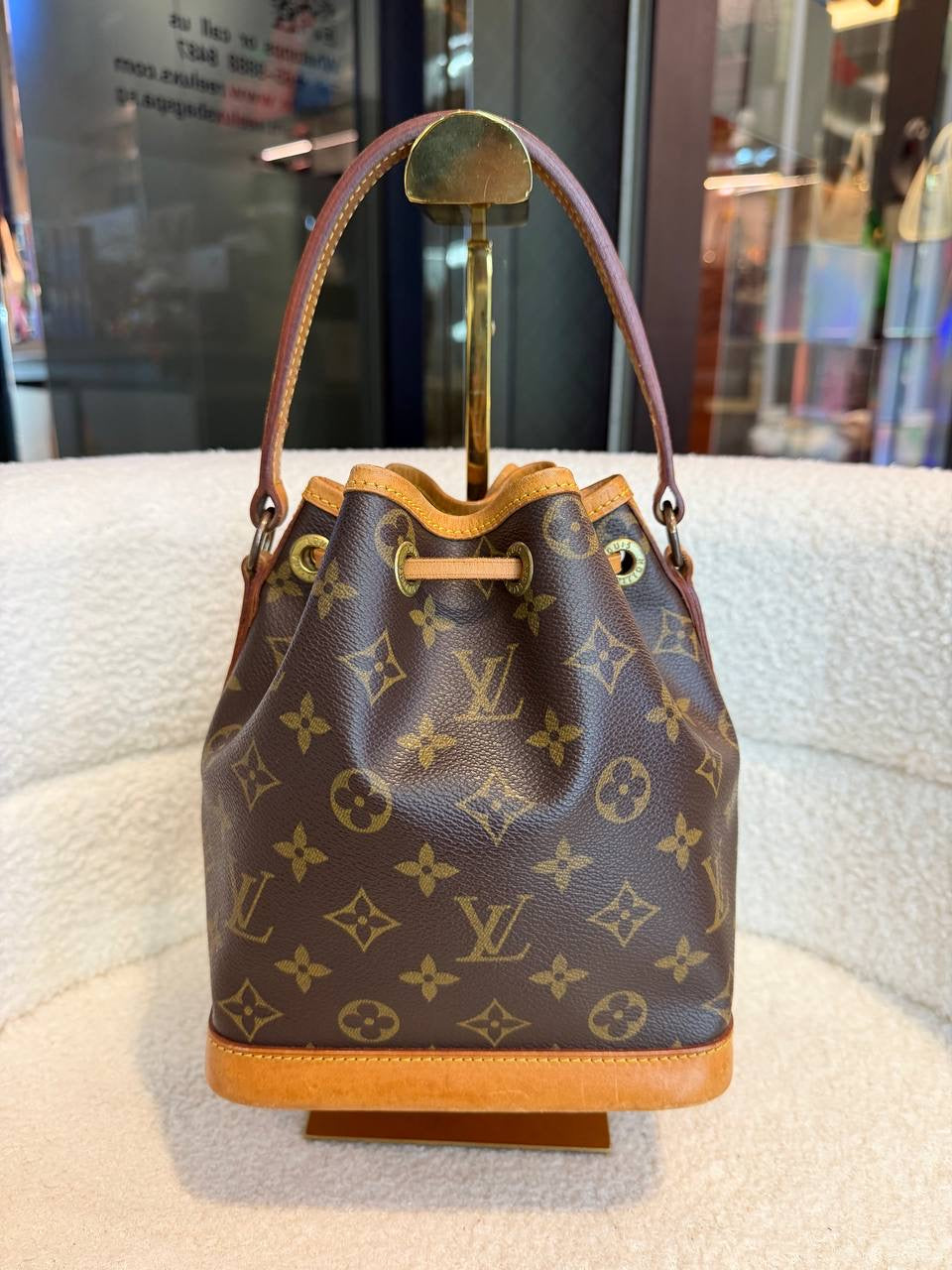 Louis Vuitton Neo Mini in Monogram