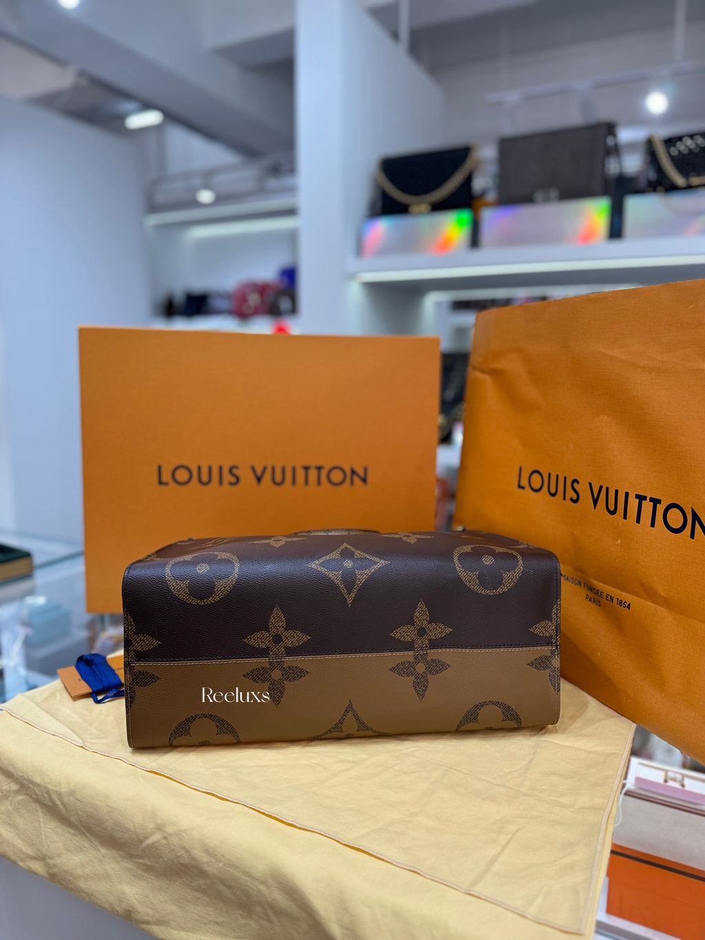 LOUIS VUITTON OnTheGo GM Monogram Reverse Bag
