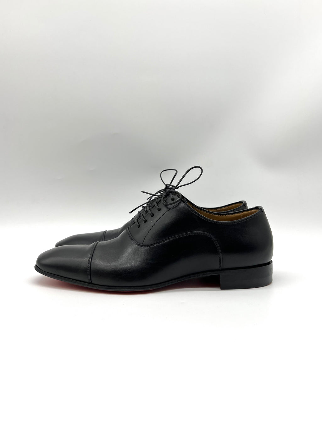 CHRISTIAN LOUBOUTIN
Calfskin Mens Greggo Flat Oxfords Black - Reeluxs 