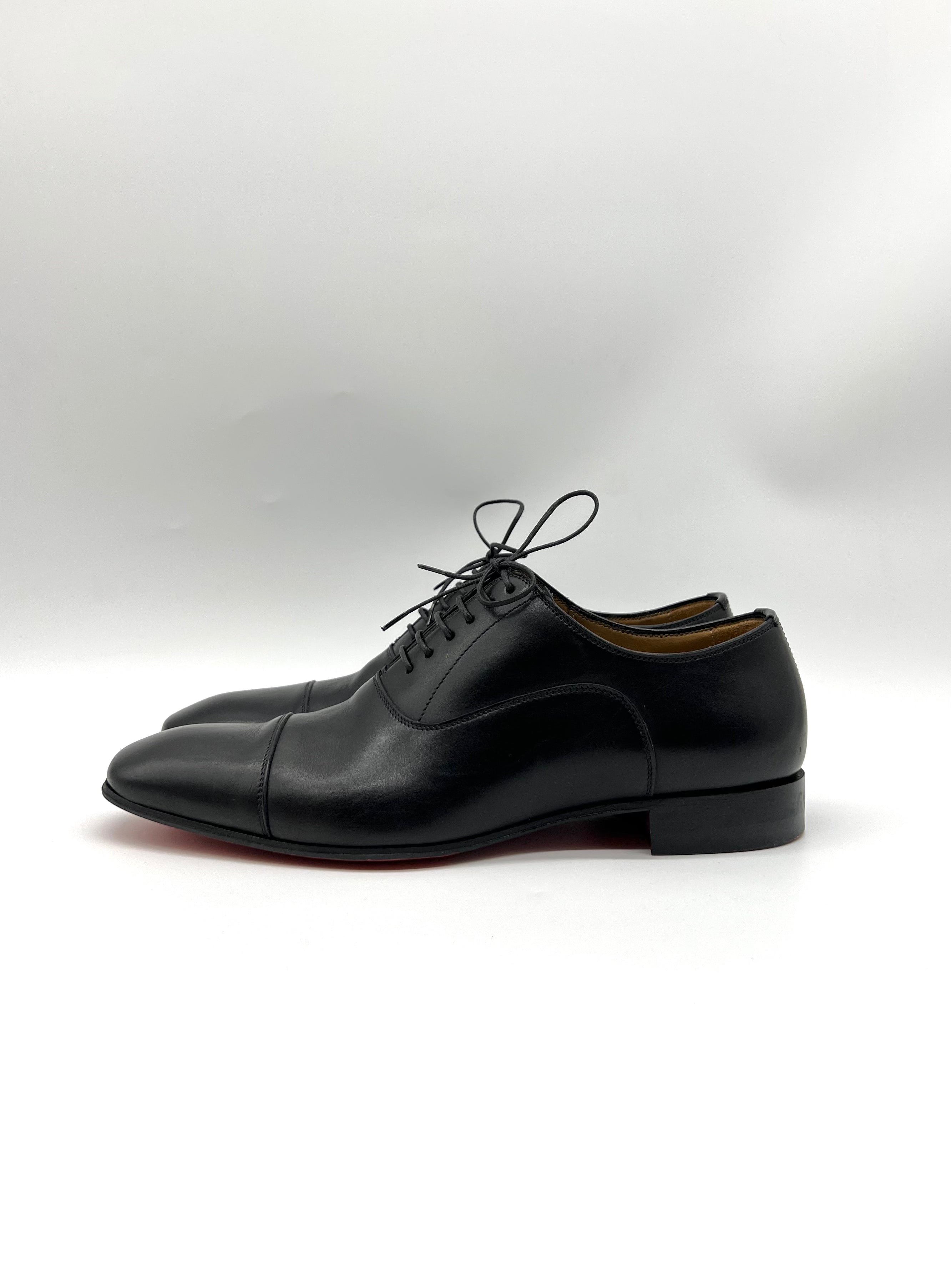 CHRISTIAN LOUBOUTIN
Calfskin Mens Greggo Flat Oxfords Black - Reeluxs 