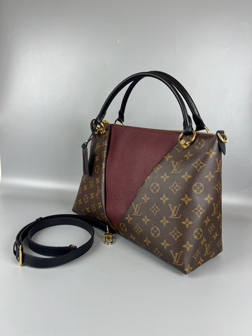 LOUIS VUITTON - Louis Vuitton V Tote shoulder bag in monogram canvas and burgundy grained leather