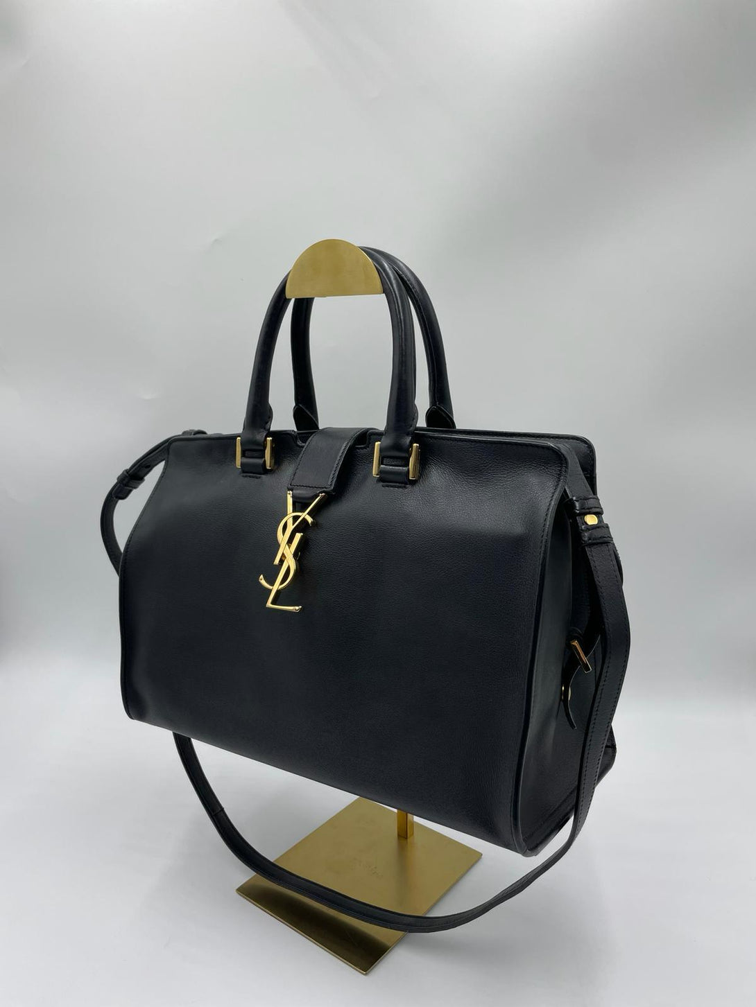 YVES SAINT LAURENT BLACK SMOOTH CALFSKIN SMALL CABAS CHYE MONOGRAM - Reeluxs 