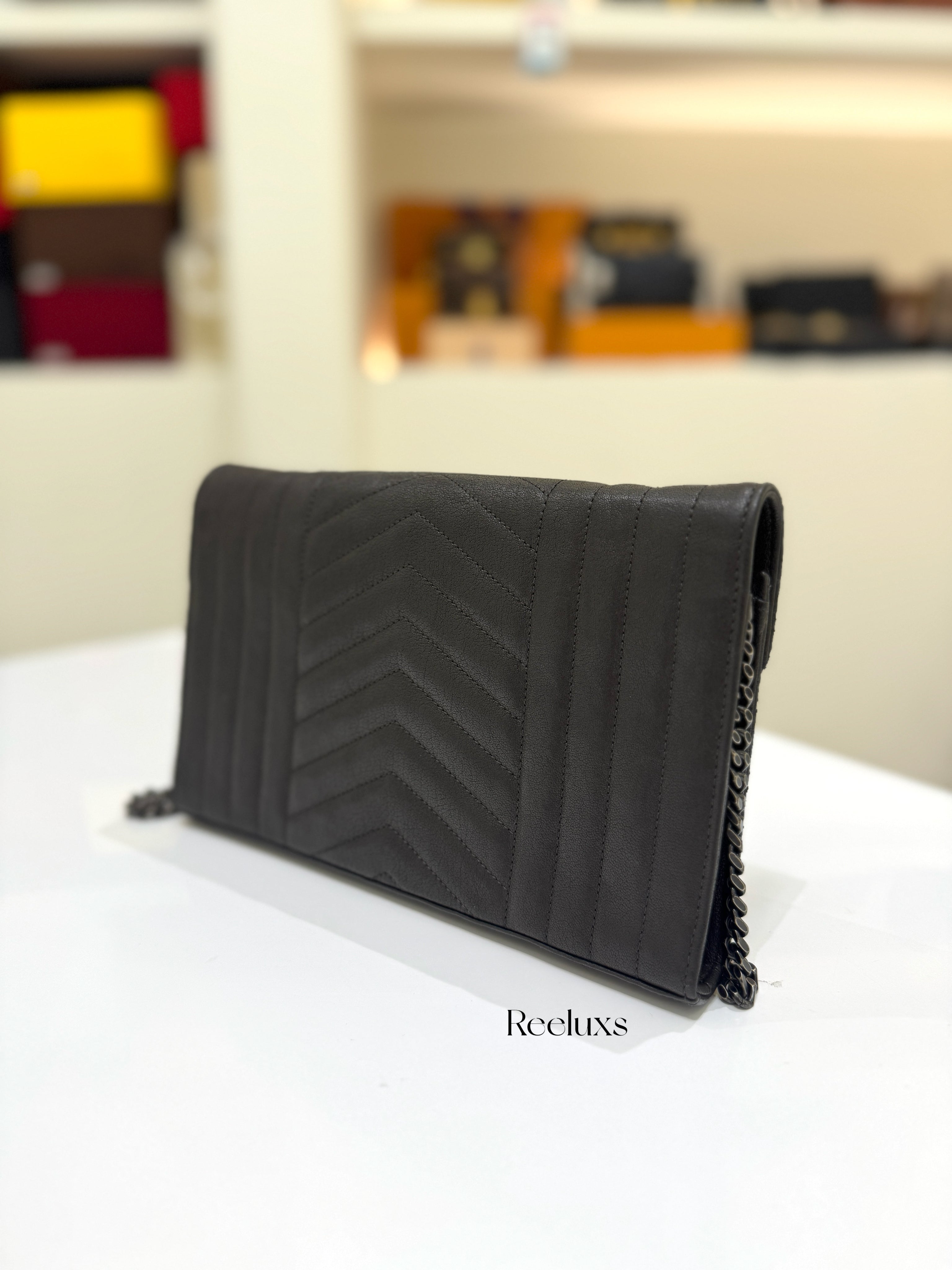 YVES SAINT LAURENT YSL Triquilt Envelope Leather (WOC) Slingbag