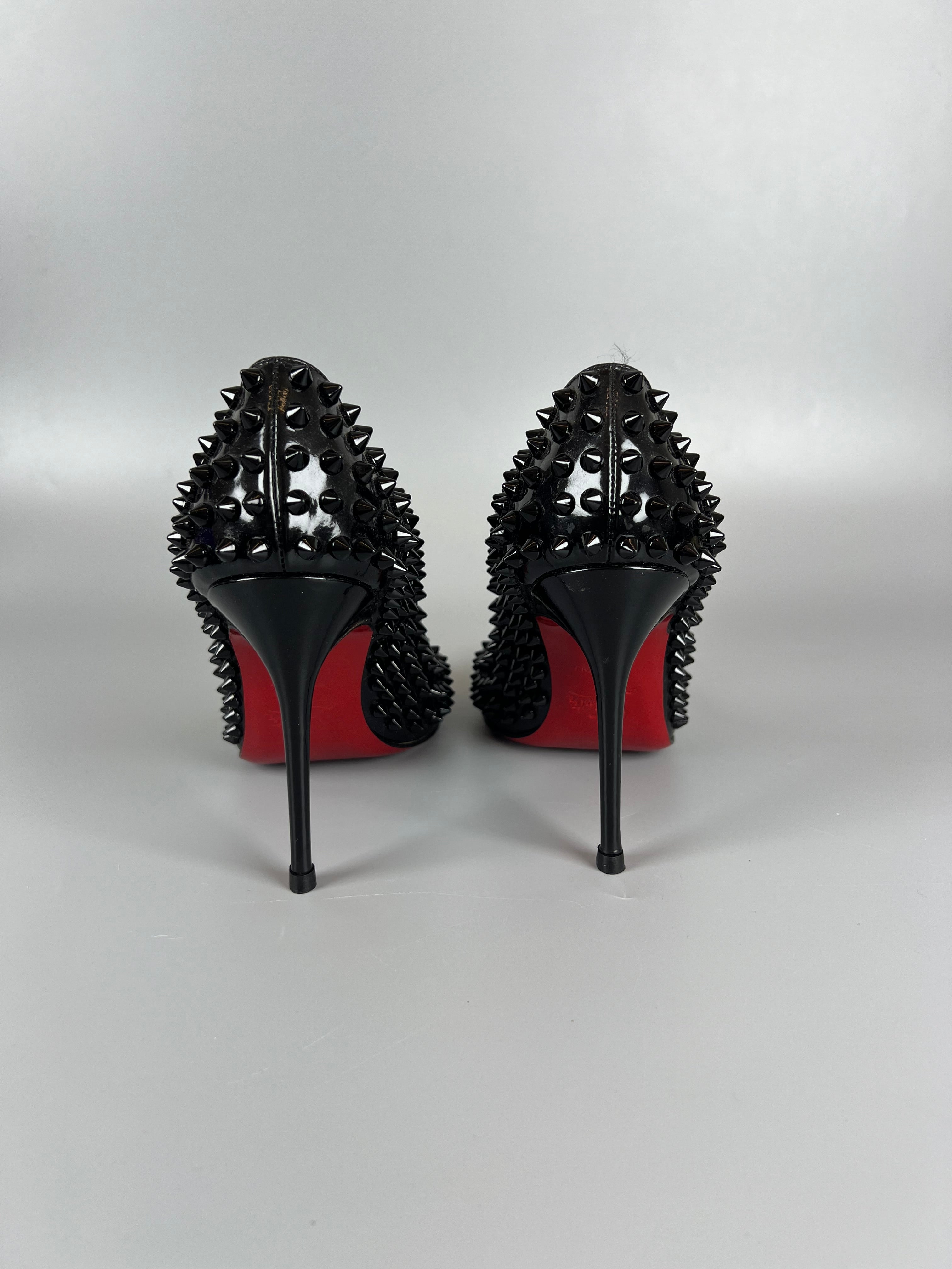 CHRISTIAN LOUBOUTIN Patent leather heel