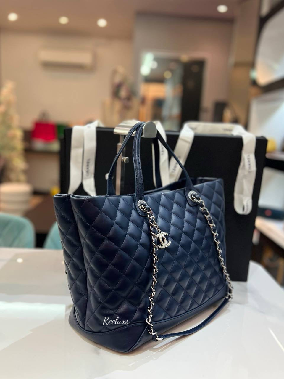 CHANEL Lambskin Easy Shopping Tote Handbag SHW