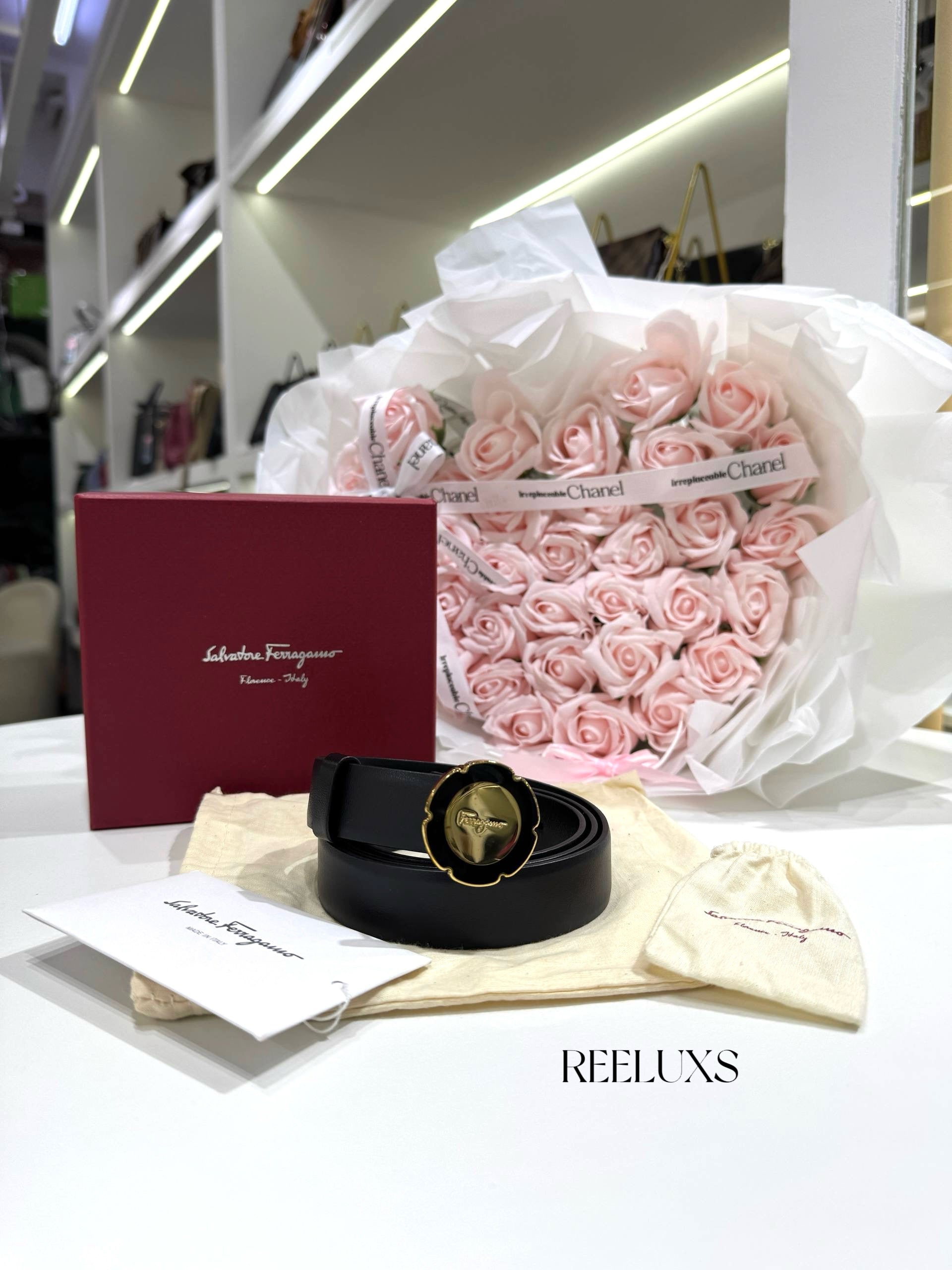 FERRAGAMO Vara Flower Buckle Belt