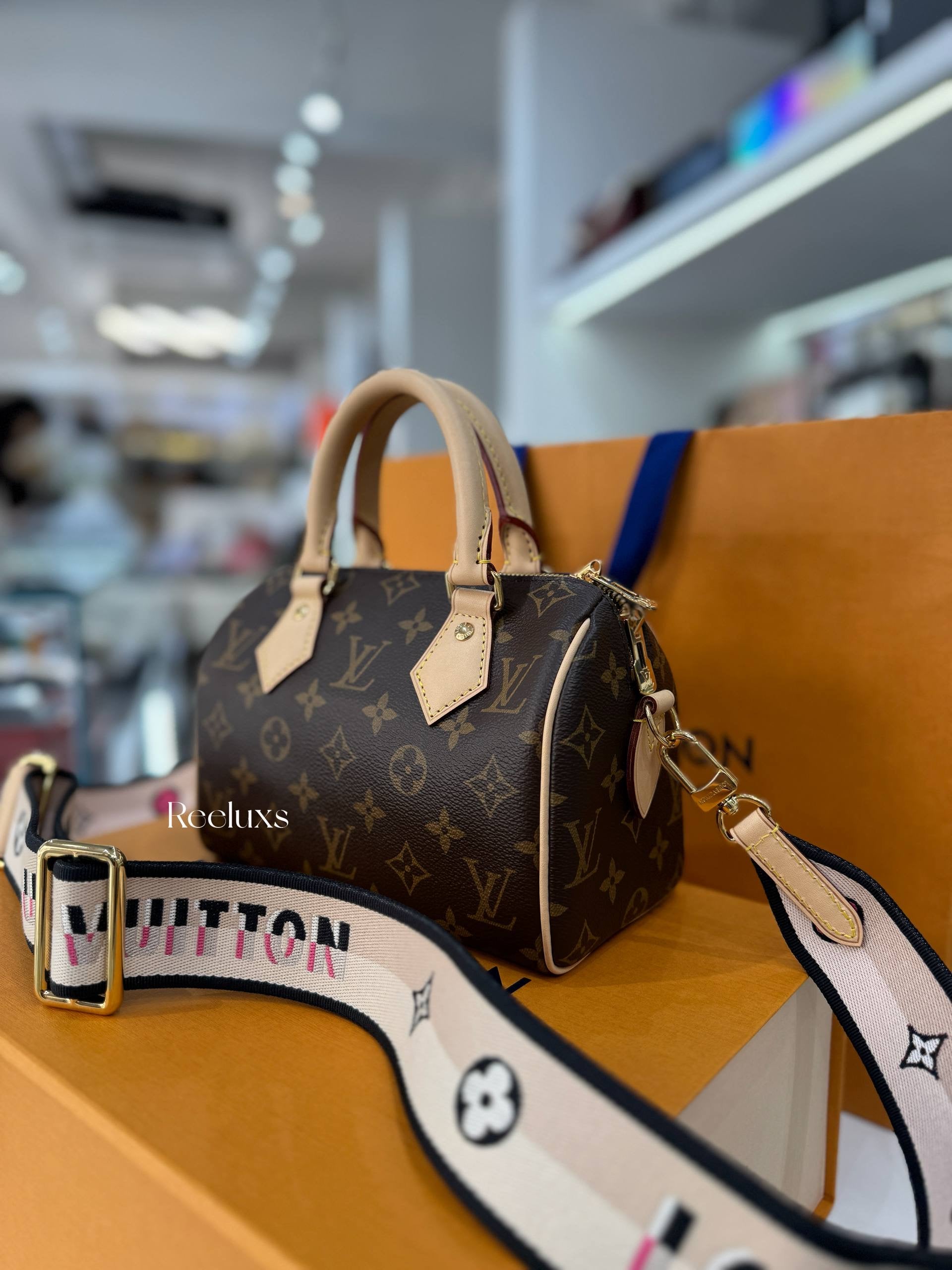 LOUIS VUITTON Speedy Bandoulière 20 Monogram Canvas Handbag