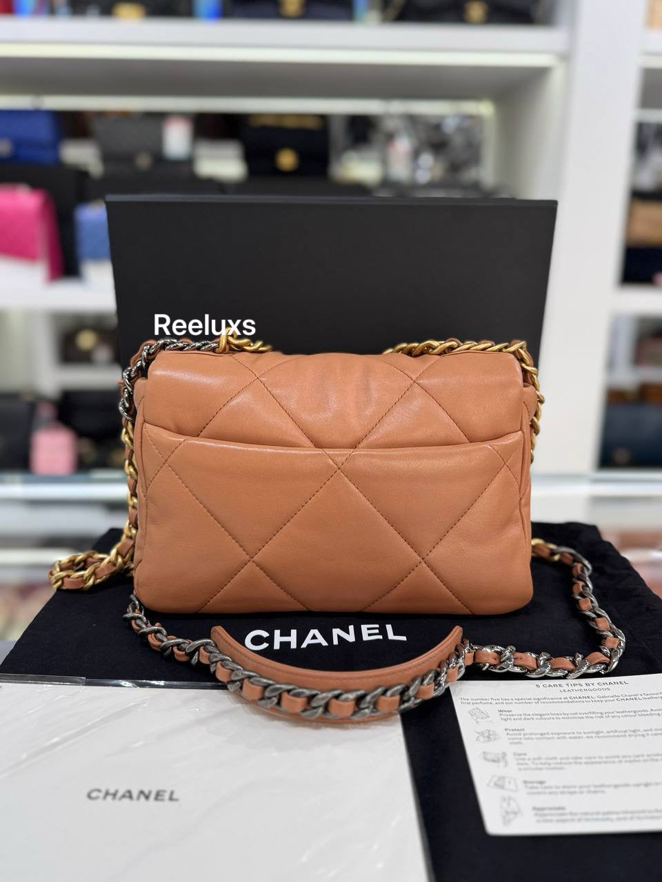 CHANEL 19 Flap Bag Caramel Shiny Lambskin Brown Fullset