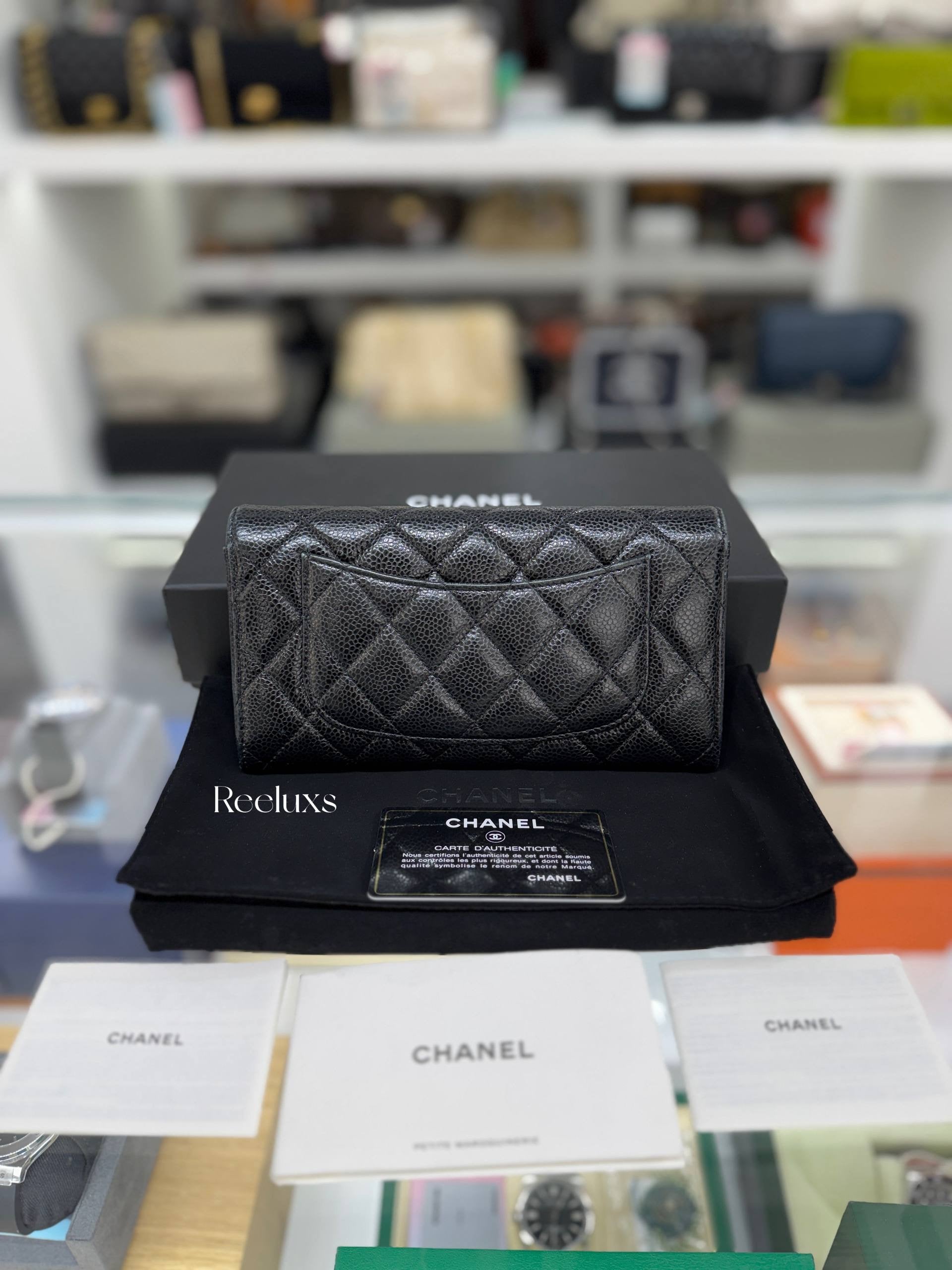CHANEL Classic Flap Caviar Long Wallet Black