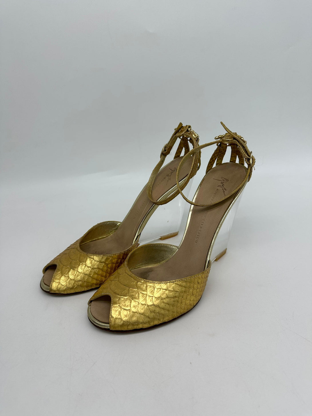 Leather Sandals Giuseppe Zanotti Gold Size 38 - Reeluxs 