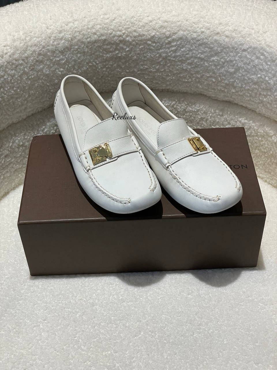 LOUIS VUITTON LV S - Lock Driving Loafers White Shoes  Size 36 1/2