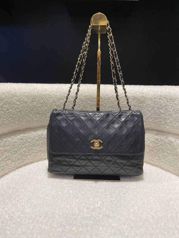 CHANEL LAMBSKIN CLASSIC FLAP SHOULDER BAG