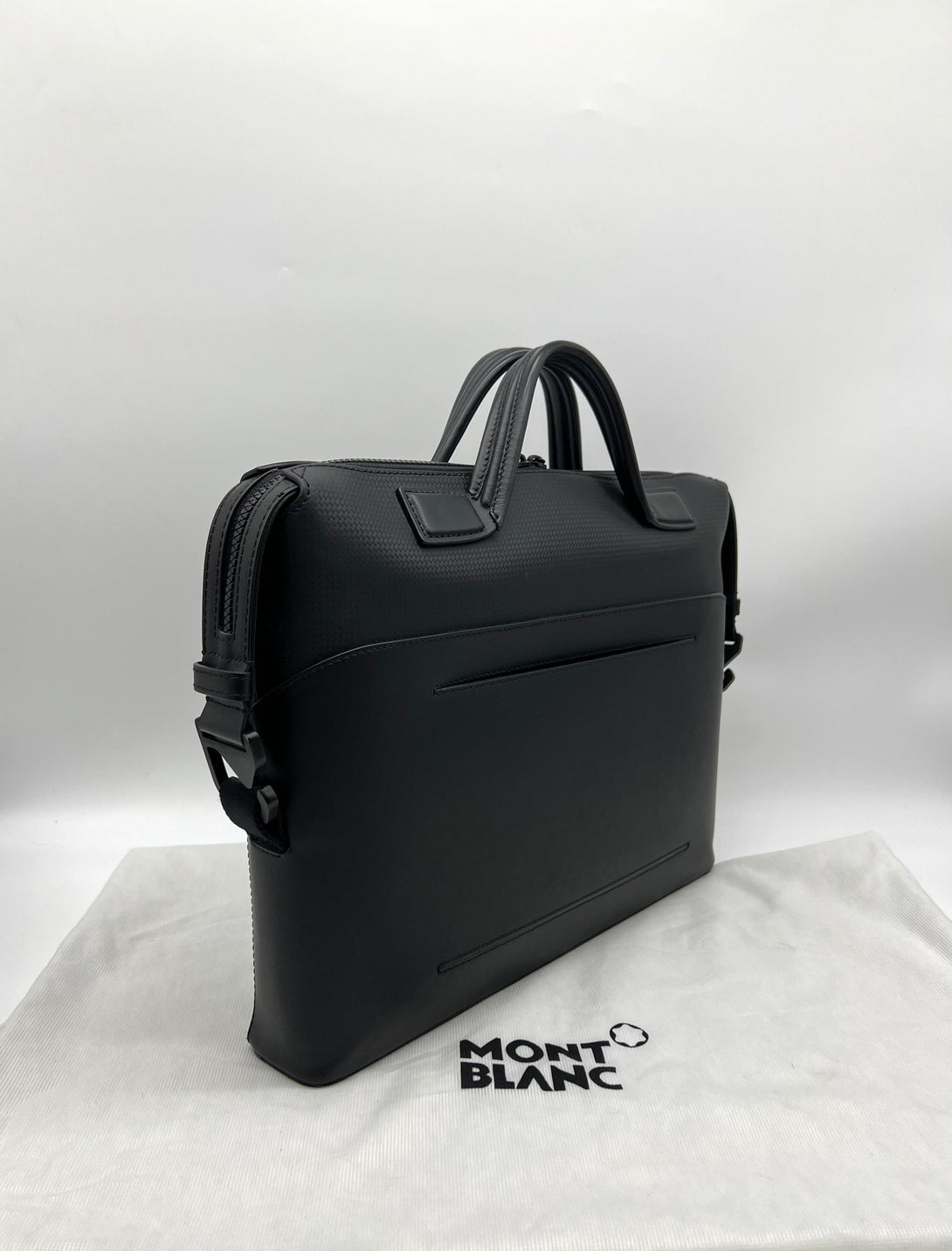 Montblanc Leather Extreme 2.0 Ultra Slim Document Case Black at - Reeluxs 