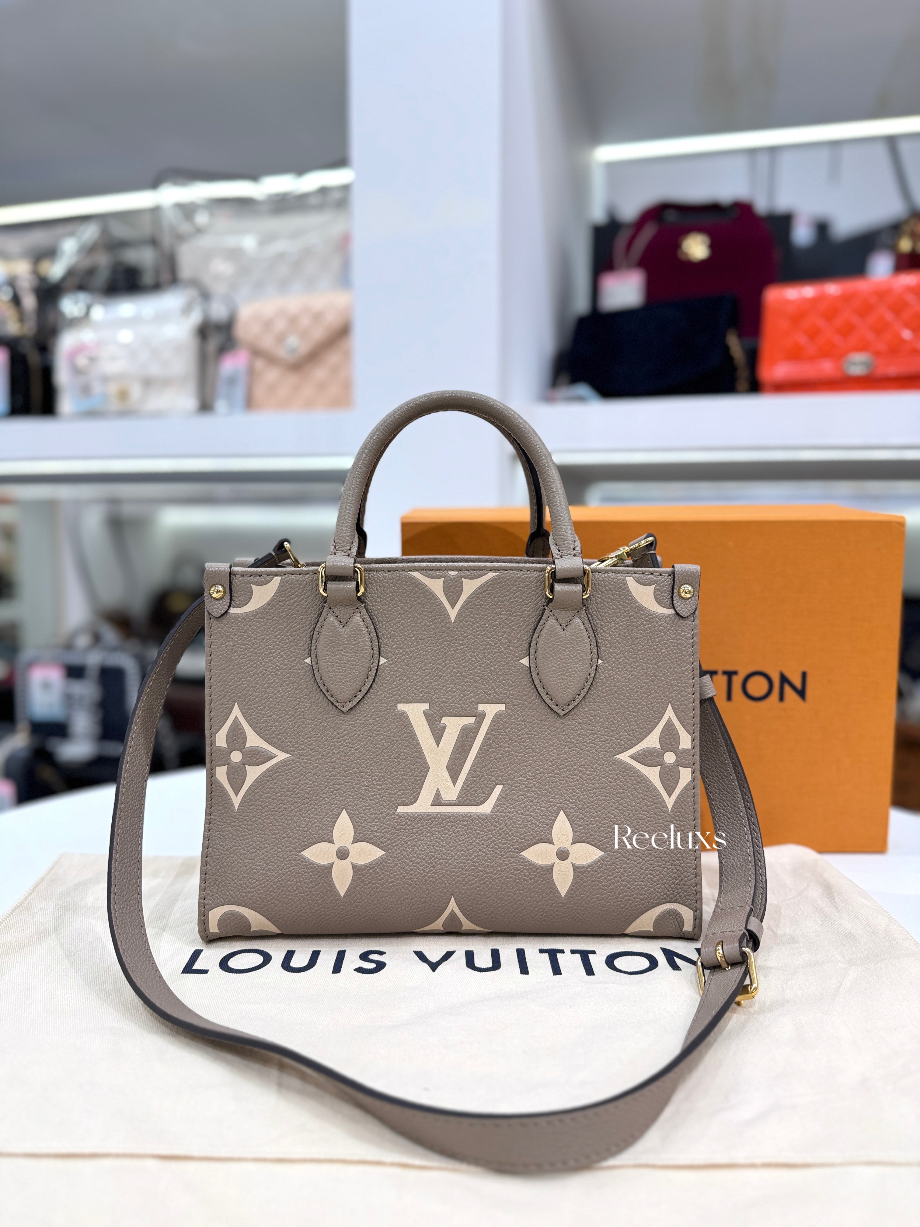 LOUIS VUITTON OnTheGo PM Tourterelle Beige/Cream Leather