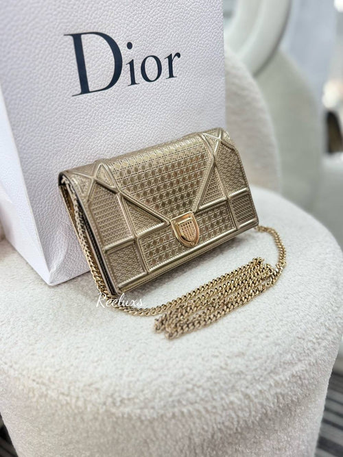 CHRISTIAN DIOR Diorama Metallic Patent Wallet On Chain WOC