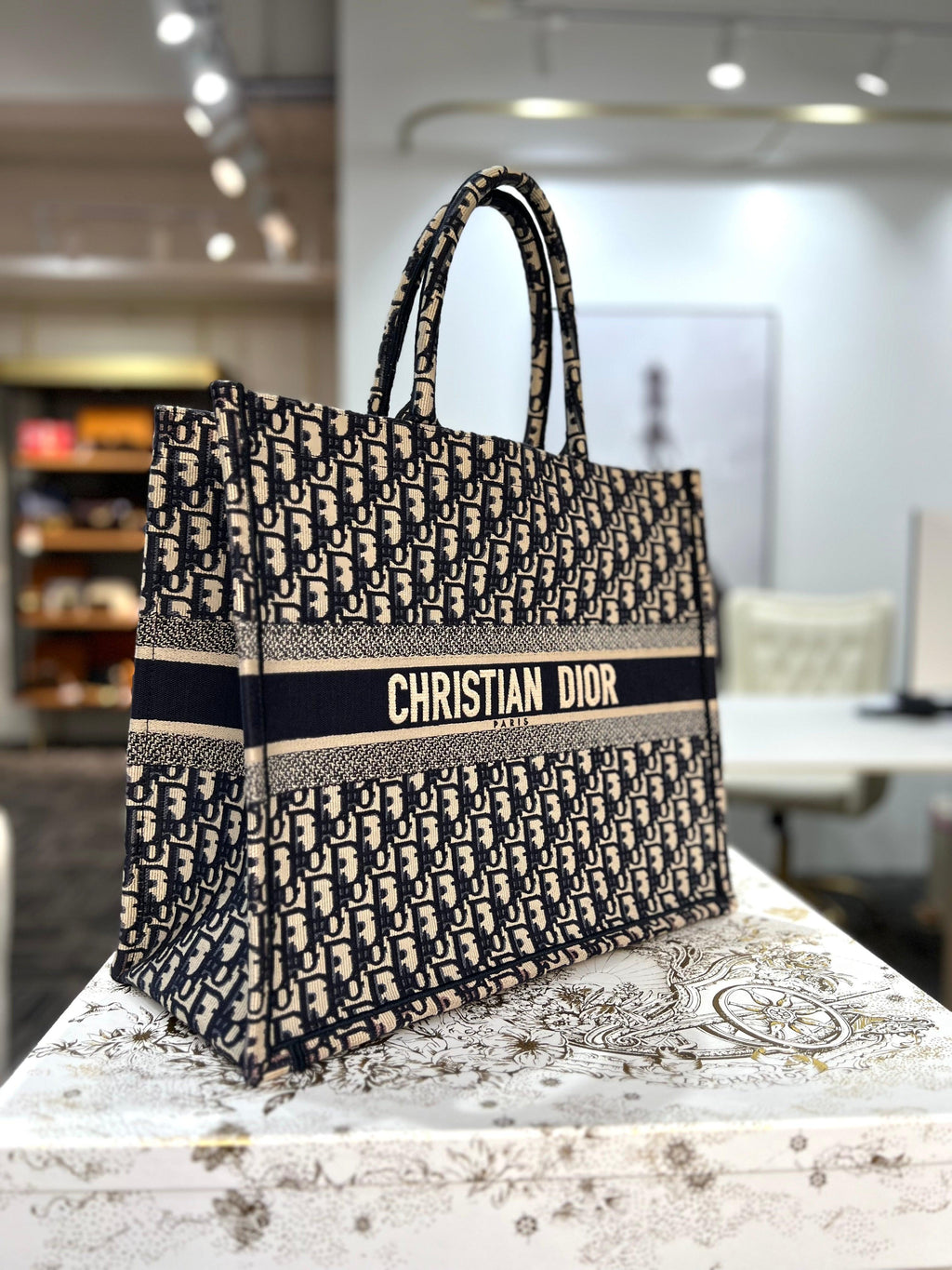 Dior Tote Bag Blue Oblique Large Women's Fashion - Reeluxs 