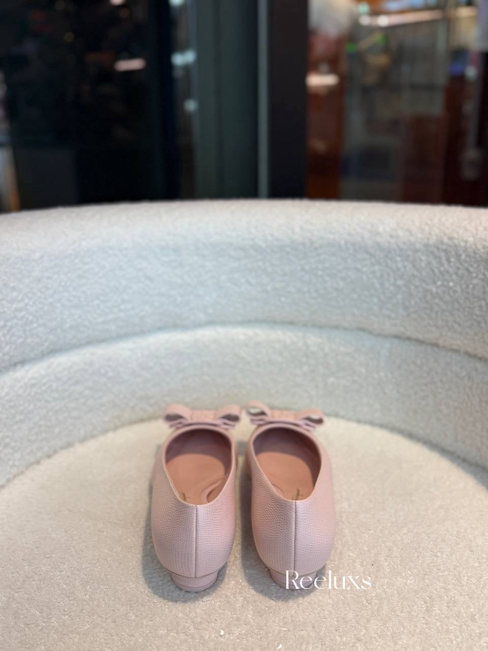 Ferragamo viva flats in nude