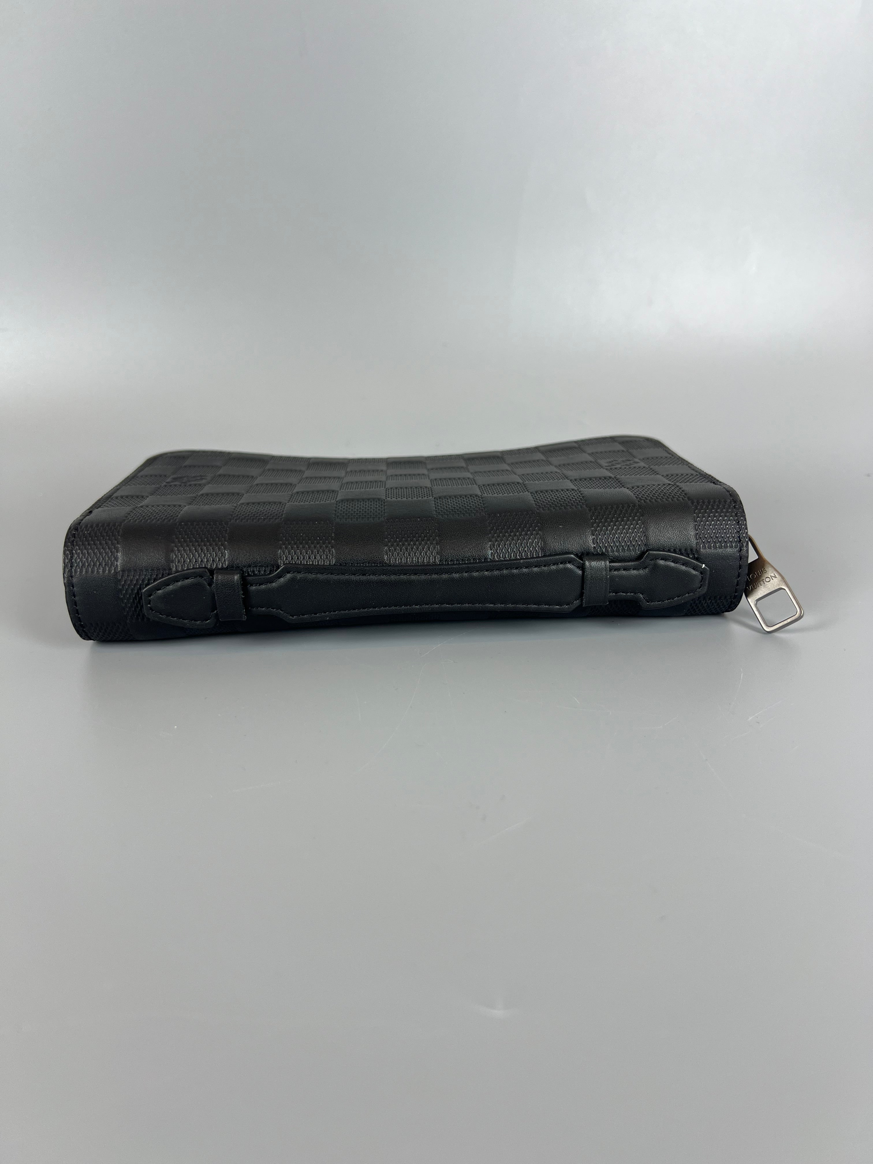 LOUIS VUITTON Zippy XL Wallet