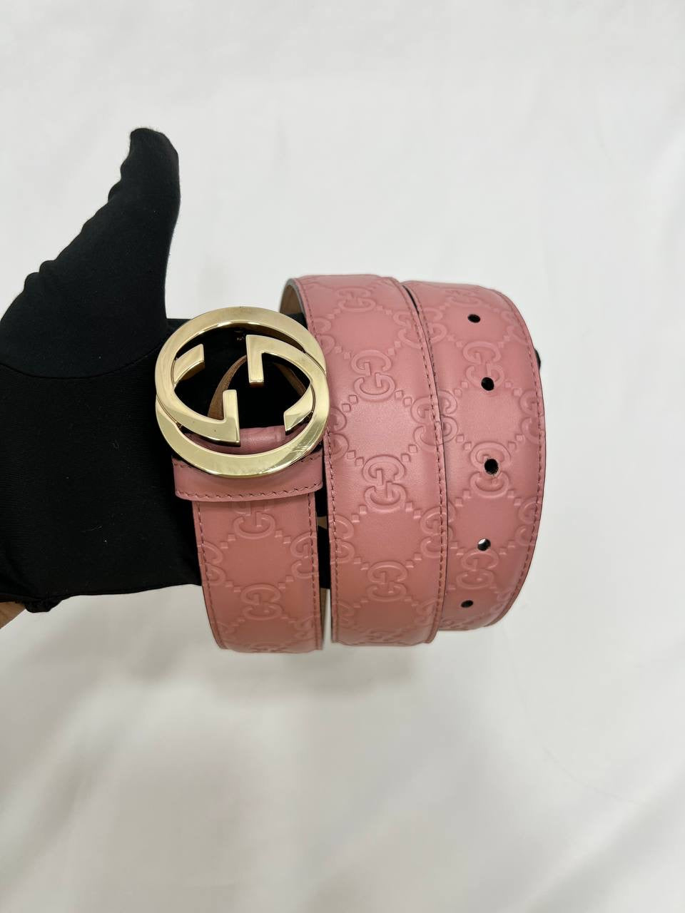 GUCCI Pink Guccissima Leather Interlocking GG Buckle Belt