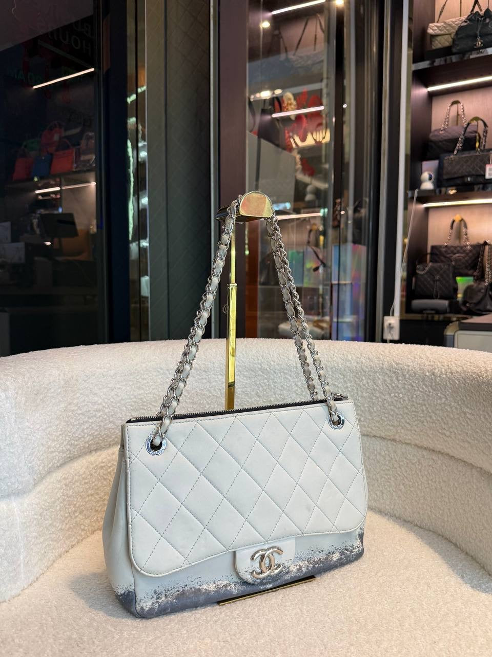 Chanel White/Black Quilted Leather Zip Flap Bag