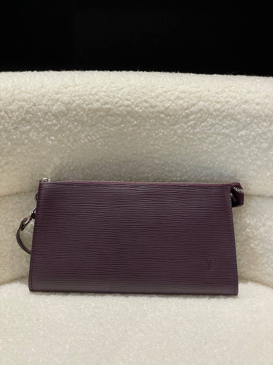 LOUIS VUITTON LV  Purple Epi Leather Accessories Pochetta