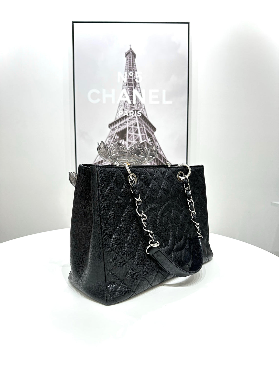 CHANEL Caviar Skin Matelasse Chain Shoulder Bag Black - Reeluxs 