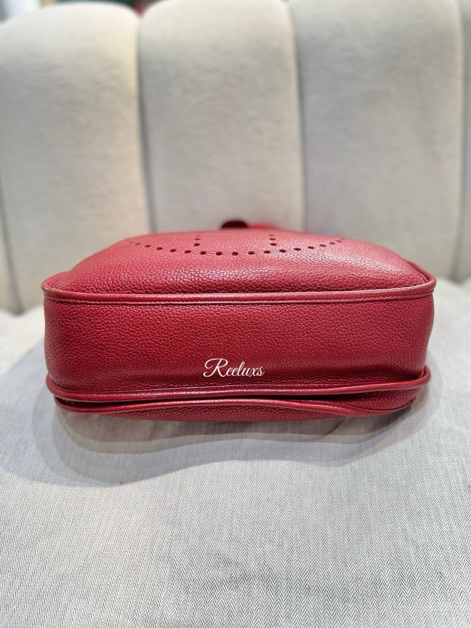 HERMES Evelyne 29 In  Red  Palladium Hardware Shoulder Bag
