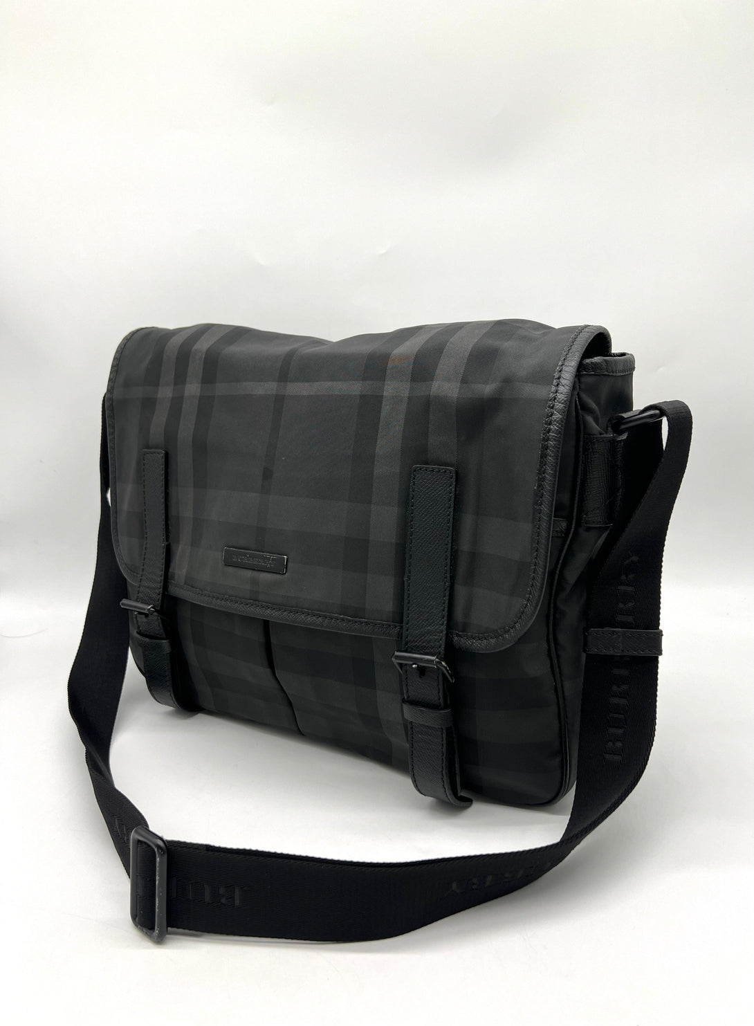 BURBERRY Large VGC Check Canvas Messenger Bag Gray - Reeluxs 