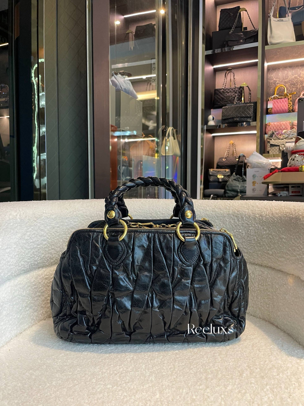 Miu Miu Matelasse Lux Neri Pleated Large Bag