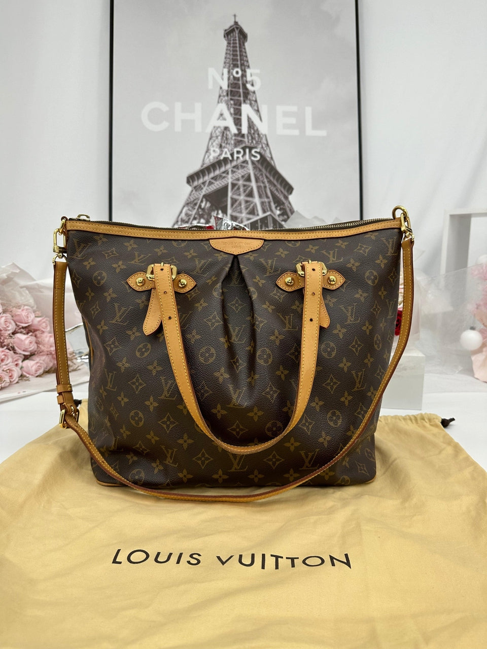 LOUIS VUITTON
Monogram Canvas Palermo GM Bag - Reeluxs 