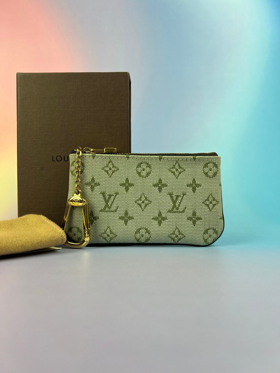 LOUIS VUITTON Mahina Key Pouch For Lady - Reeluxs 