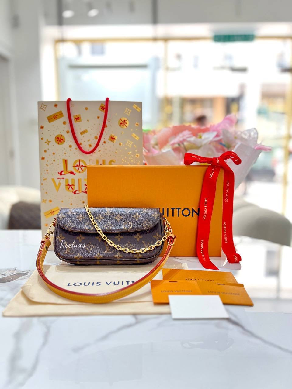 2023 FULL SET LOUIS VUITTON LV Lvy Monogram  Wallet On Chain ( WOC )