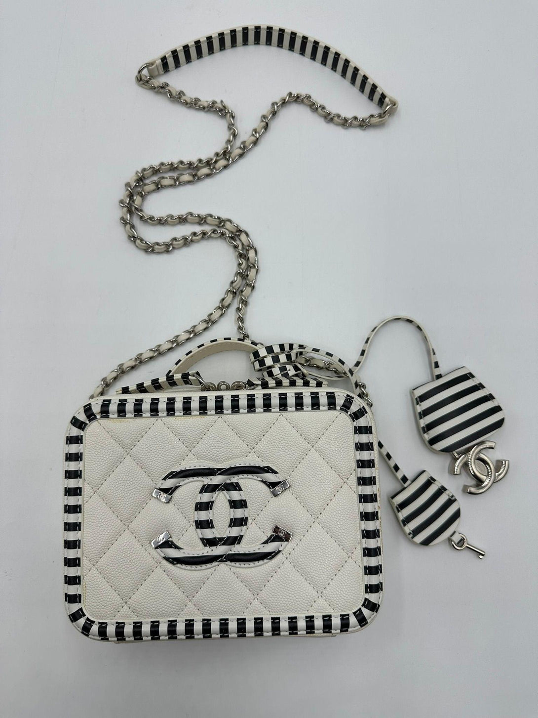 Chanel Filigree Small Vanity Case in White Caviar, Black and White Trims - Reeluxs 