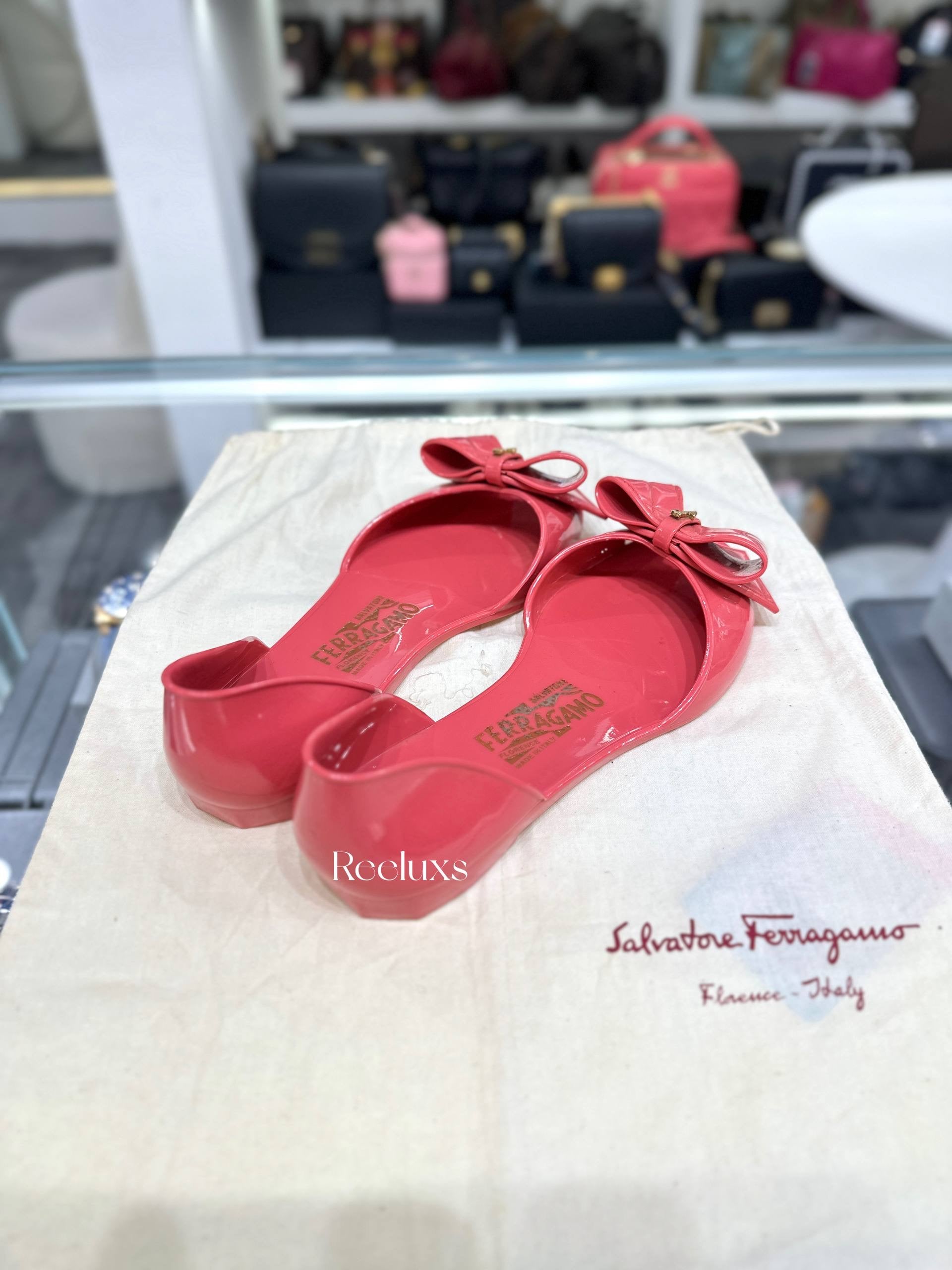 Ferragamo Barbados jelly flats