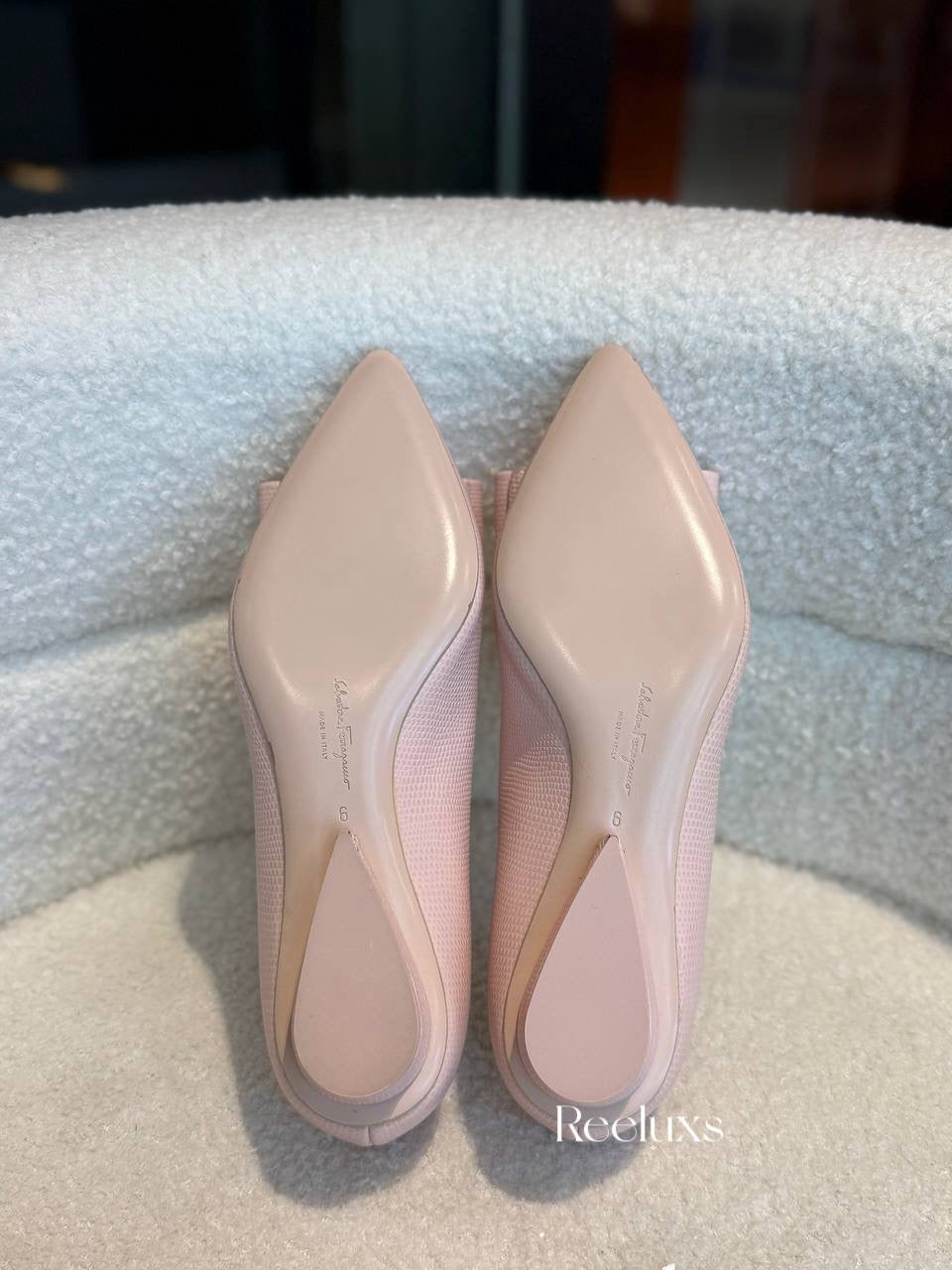 Ferragamo viva flats in nude