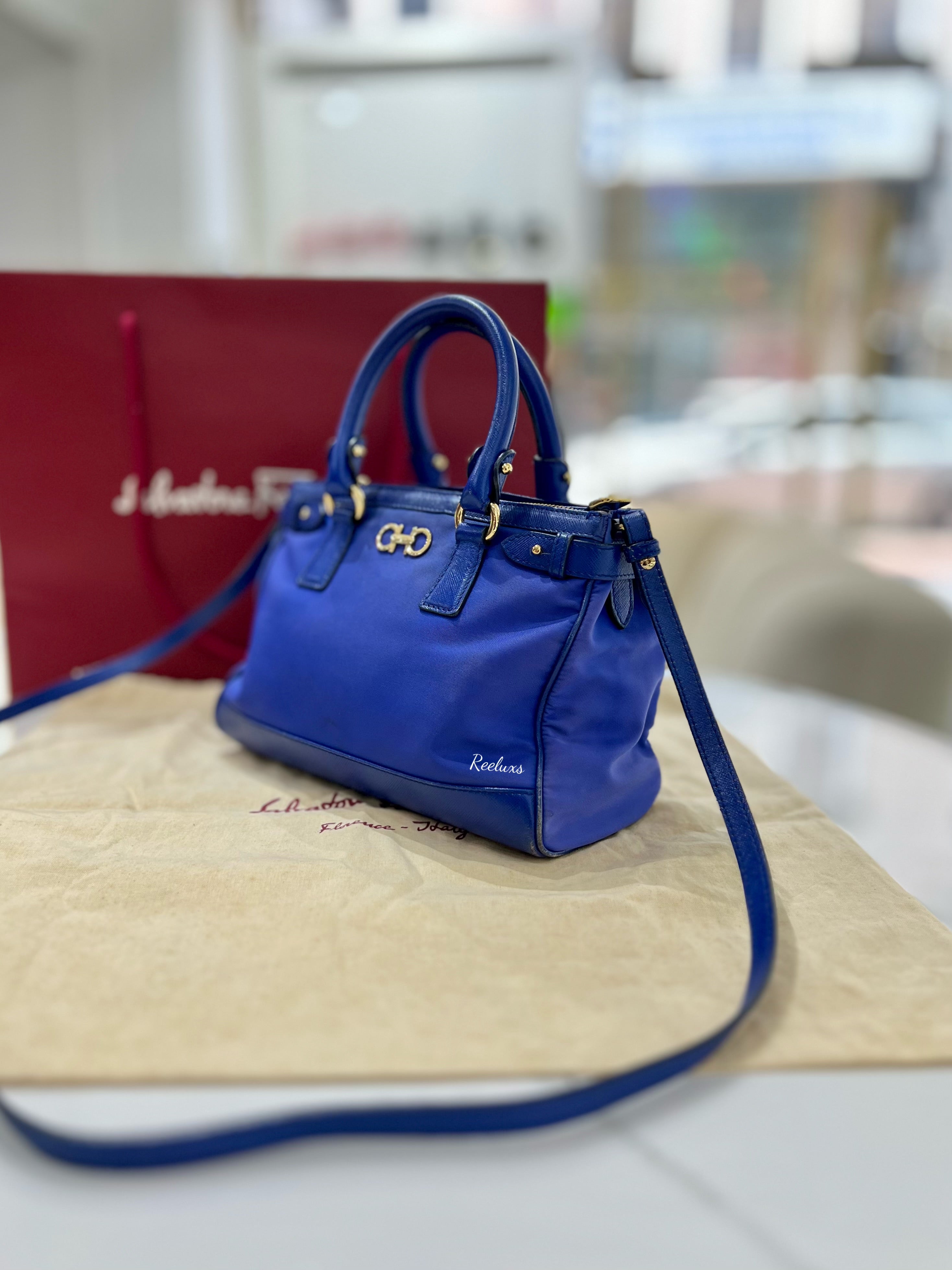 SALVATORE FERRAGAMO GANCINI BLUE Hand Bag