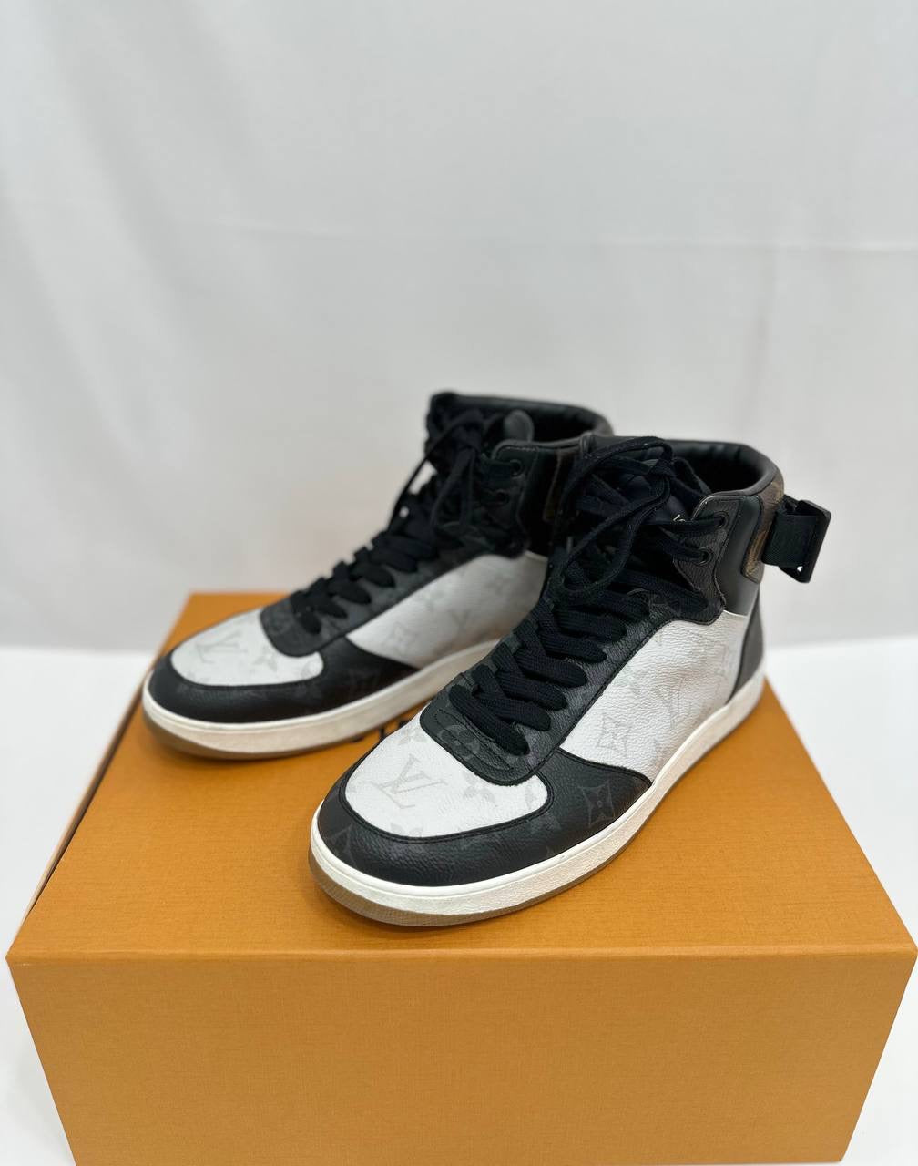 LOUIS VUITTON LV Monogram Rivoli High Top Sneakers