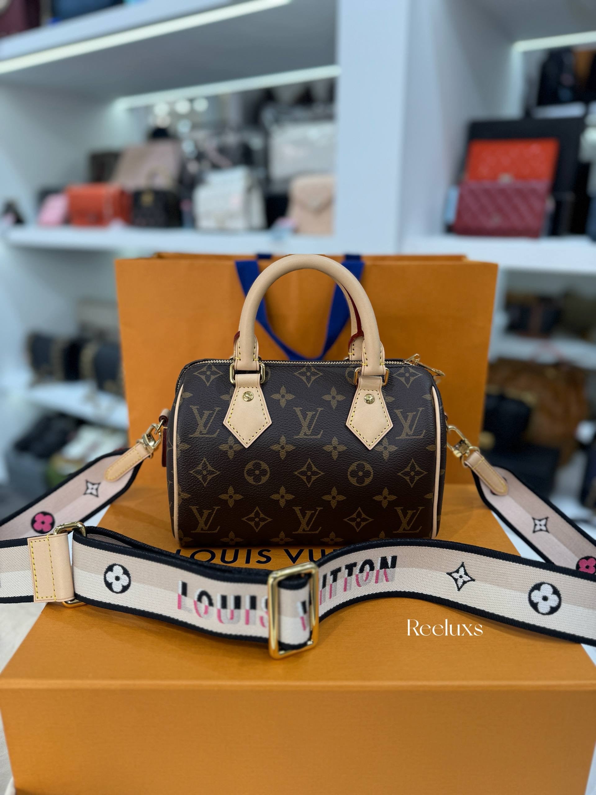 LOUIS VUITTON Speedy Bandoulière 20 Monogram Canvas Handbag