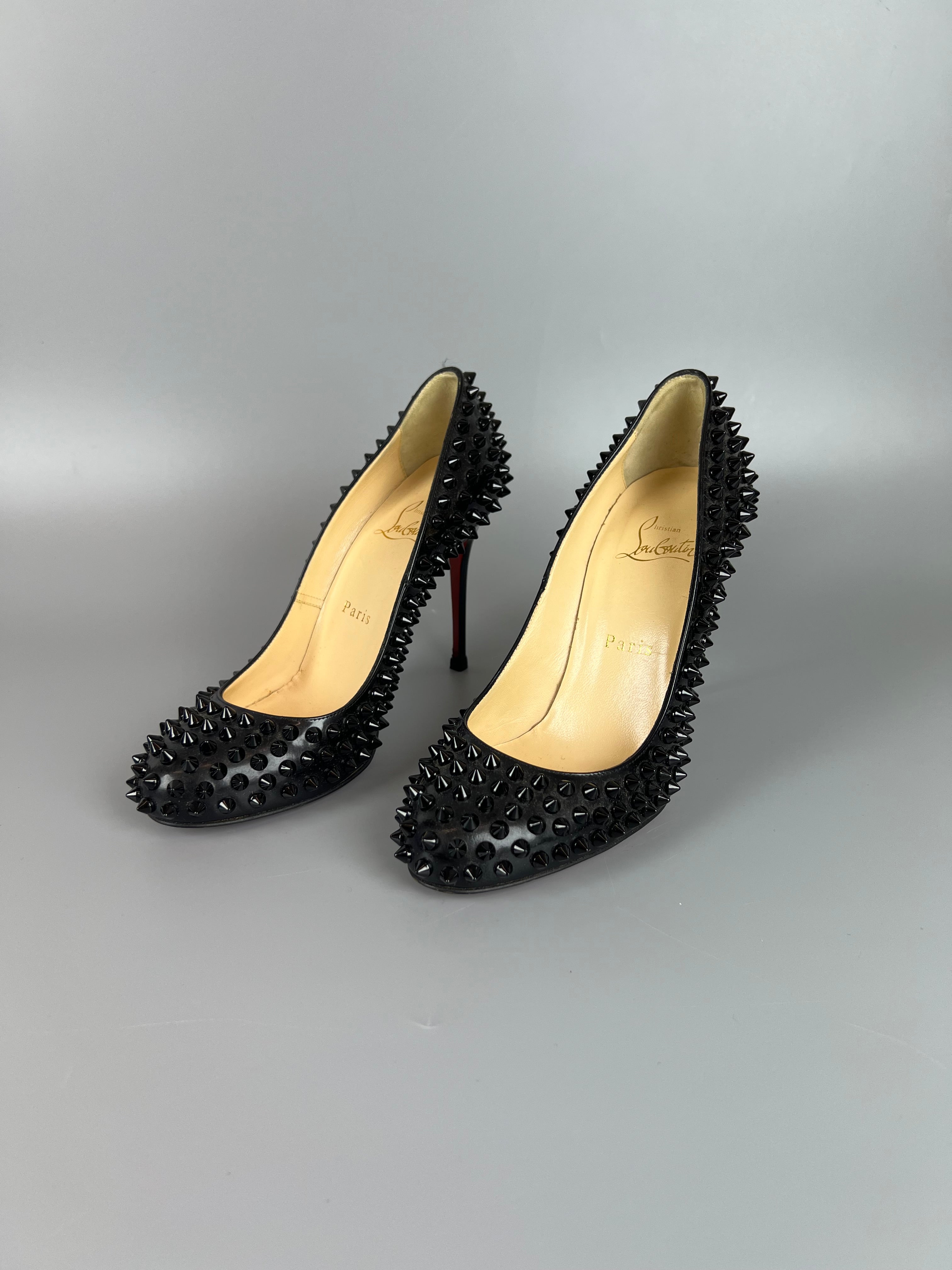CHRISTIAN LOUBOUTIN Patent leather heel