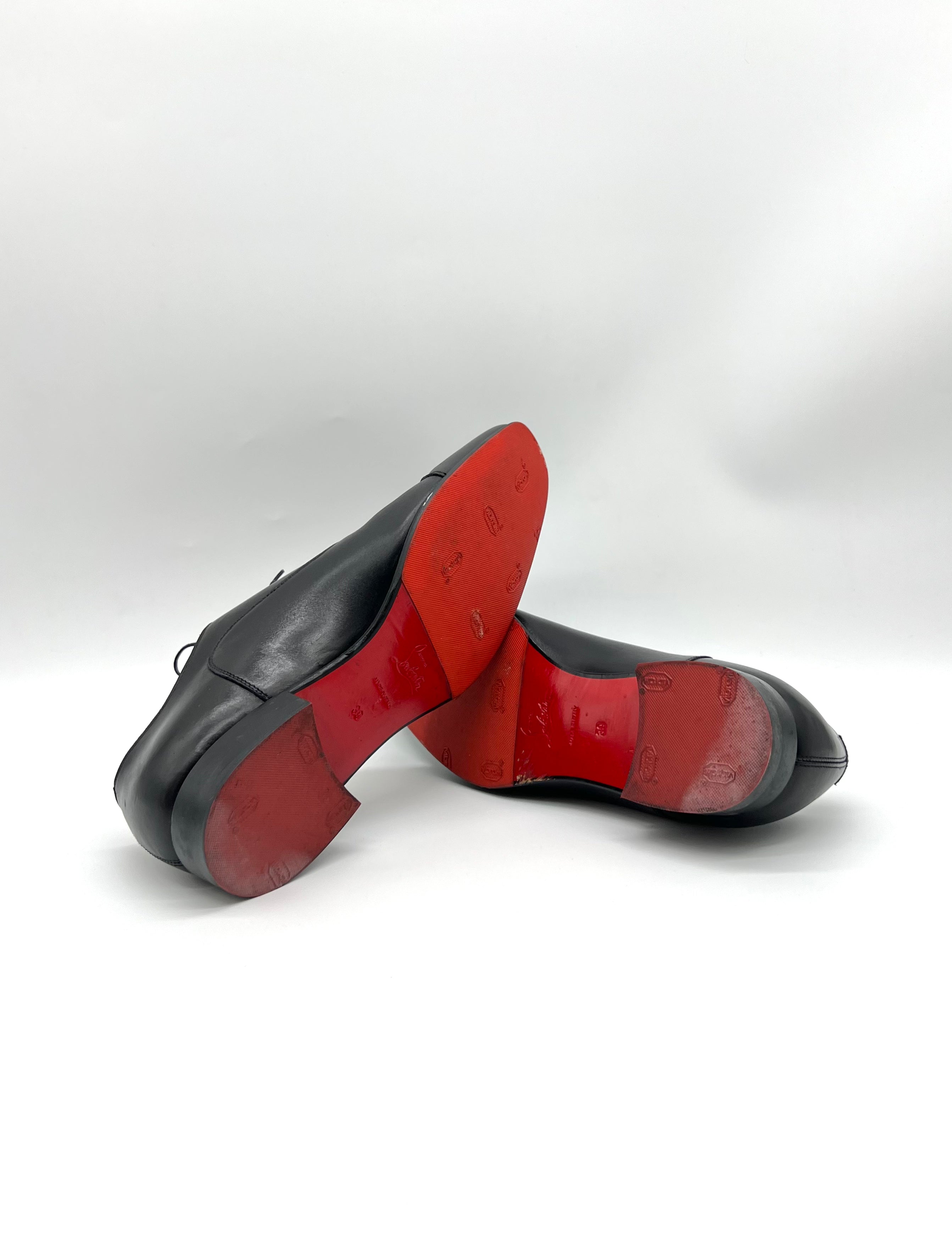 CHRISTIAN LOUBOUTIN
Calfskin Mens Greggo Flat Oxfords Black - Reeluxs 