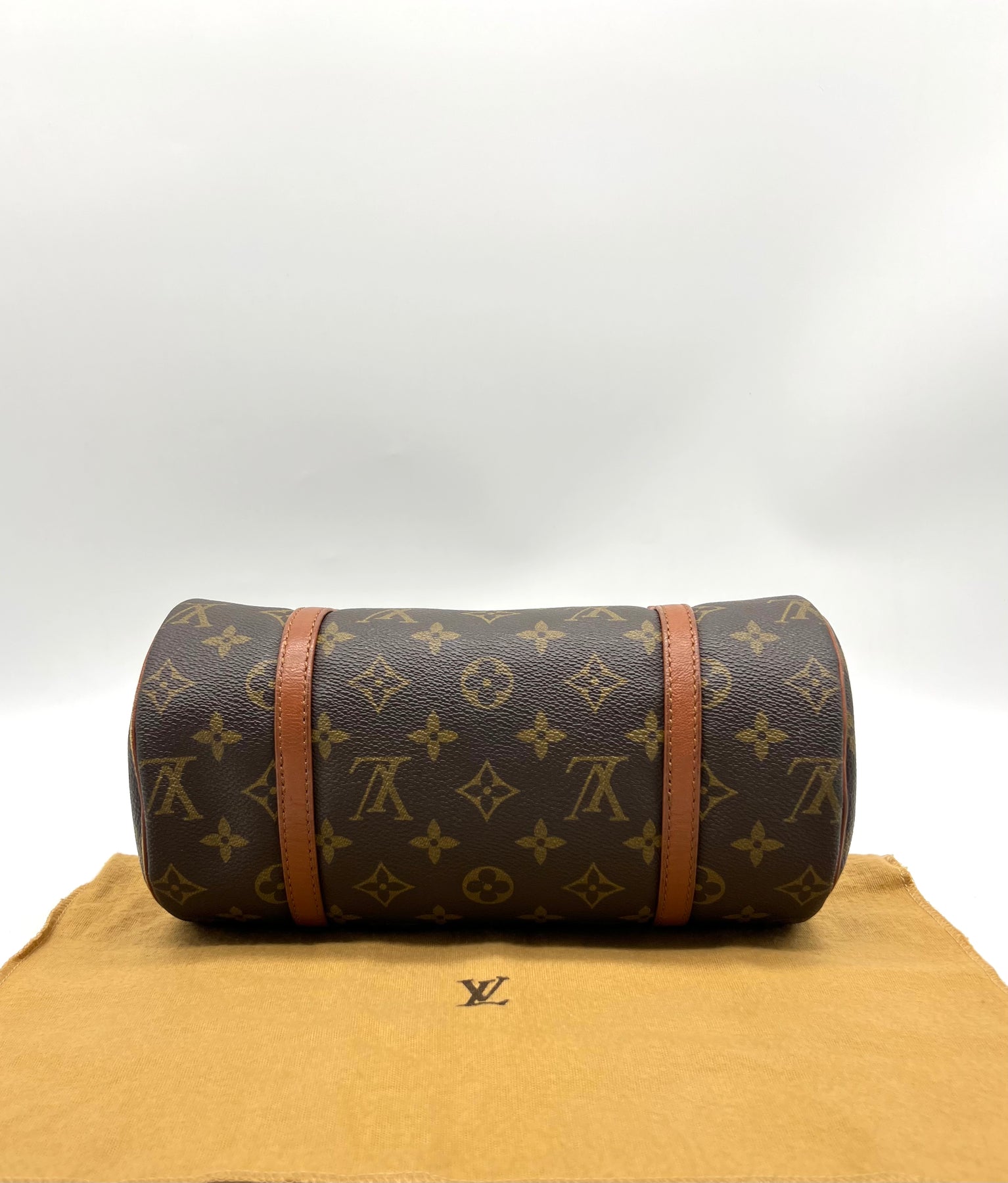 Authentic Louis Vuitton Papillon 26 Monogram M51366 Barrel Bag